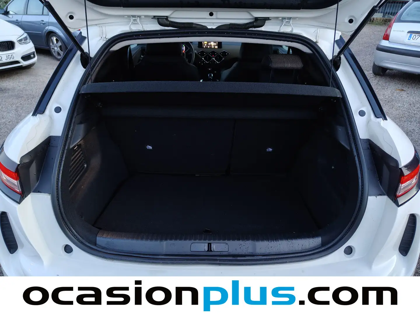 Foto DS DS 3 Crossback DS DS3 Crossback BlueHDi 100 So Chic (100 CV)