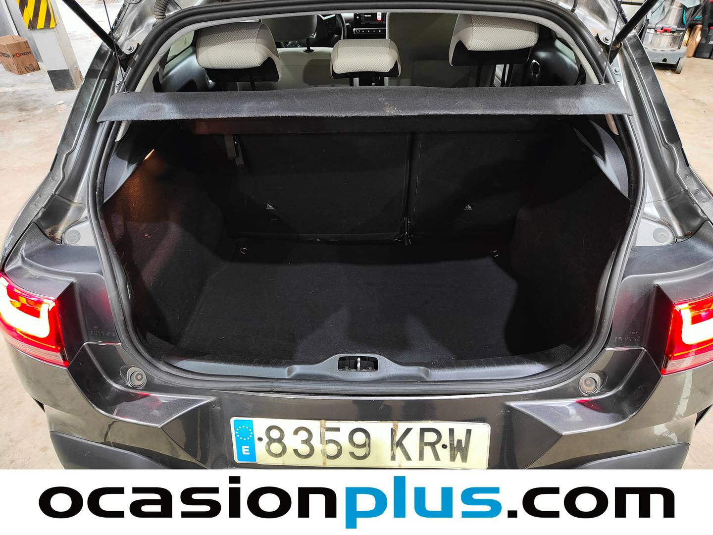 Foto Citroën C4 Cactus Citroen C4 Cactus BlueHDi 120 S&S Shine EAT6 (120 CV)