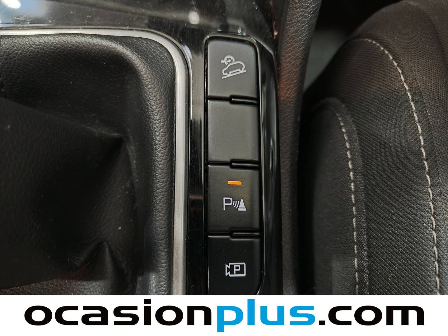 Foto KIA Sportage Kia Sportage 1.6 CRDi MHEV Business 4x2 (136 CV)