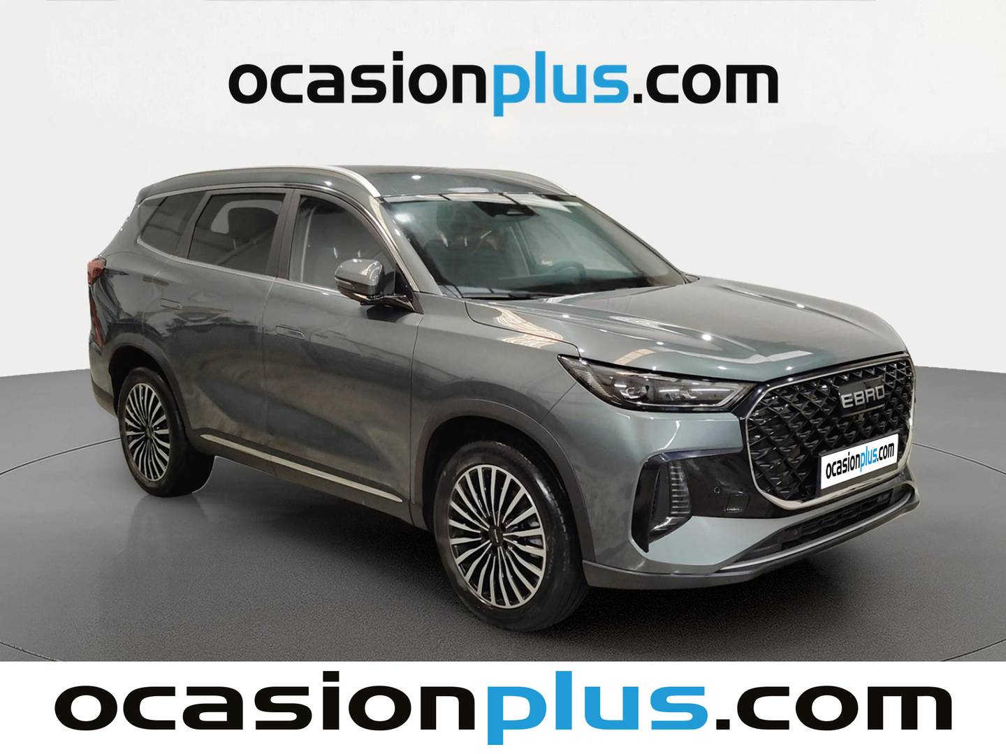 Foto delantera EBRO S800 EBRO S800 1.6 TGDI Premium DCT (147 CV) 7 Plazas derecha