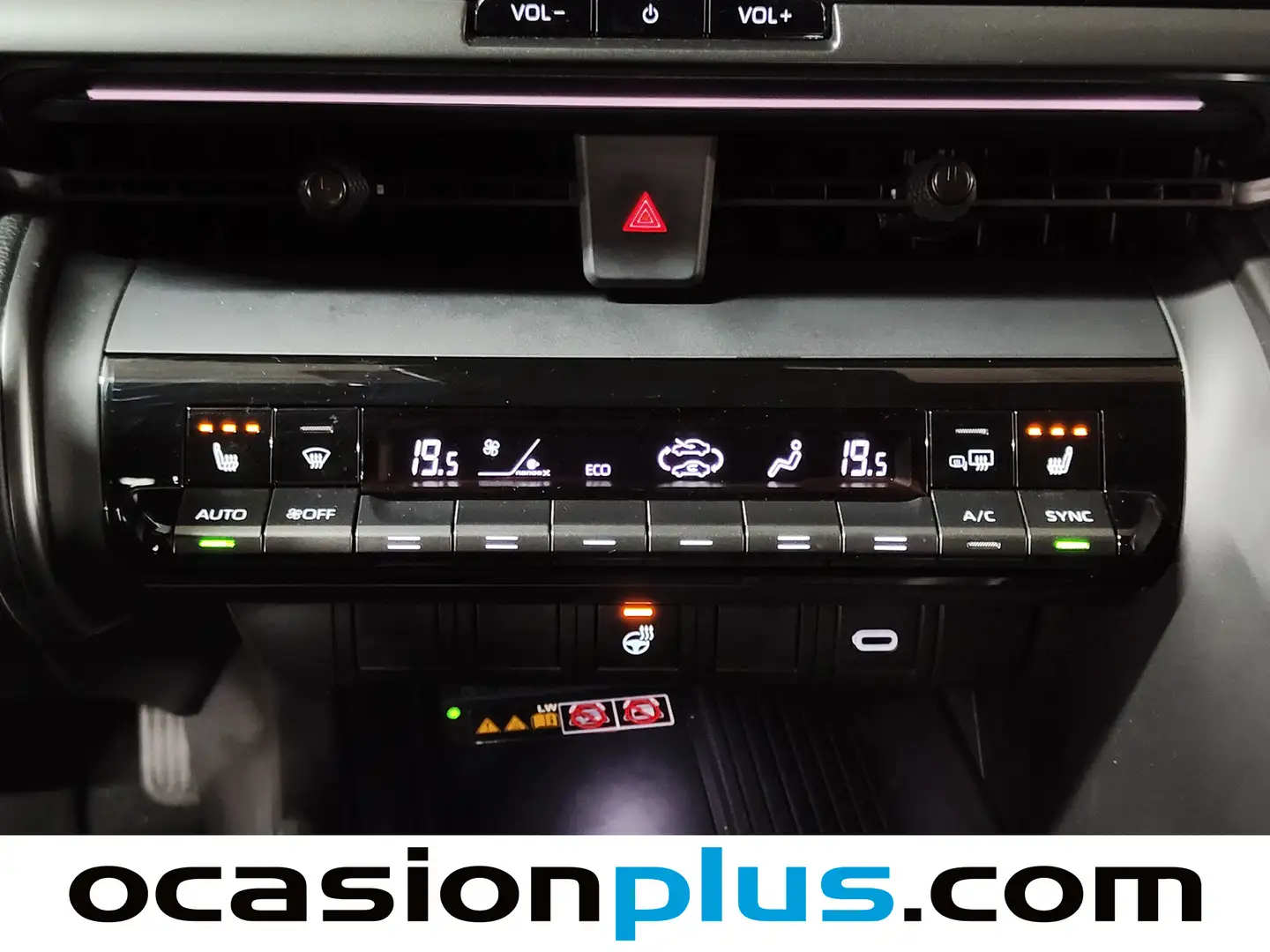 Foto Toyota C-HR TOYOTA C-HR 220PH GR Sport (223 CV)