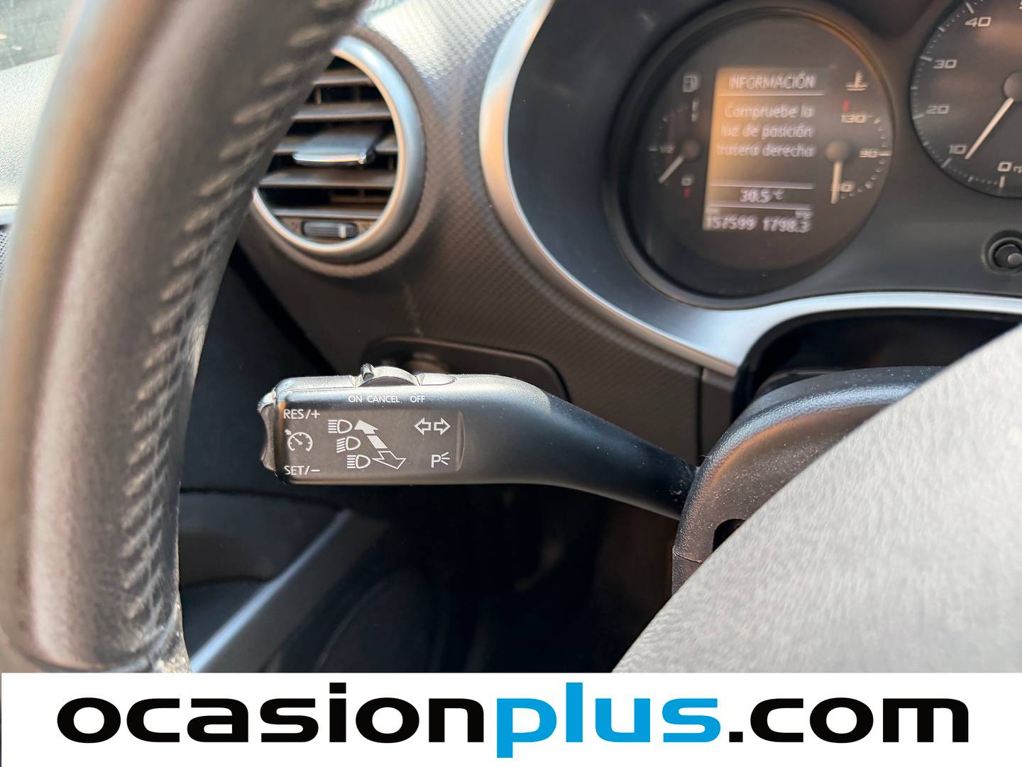 Equipamiento del Seat León Seat León 1.8 TSI Sport (160 CV)