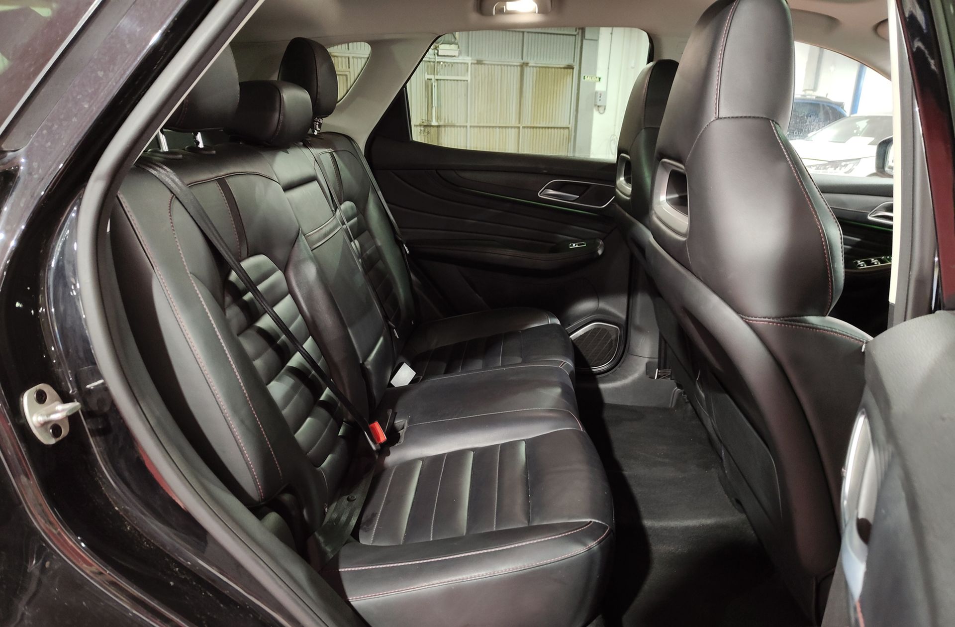 MG EHS 1.5 T-GDi PHEV Luxury - foto 24