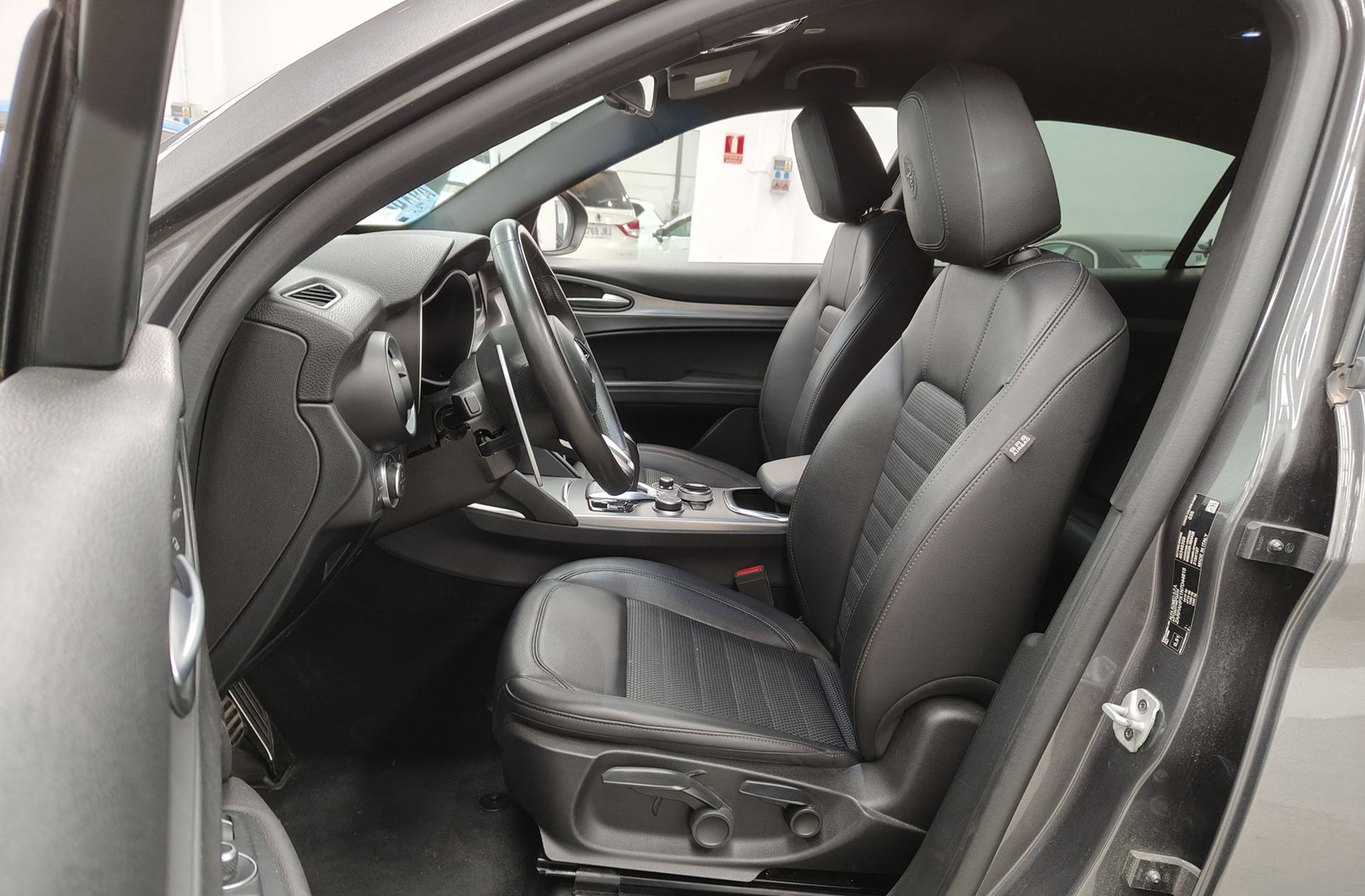 Alfa Romeo Stelvio 2.2 Diesel Sprint AWD - foto 11