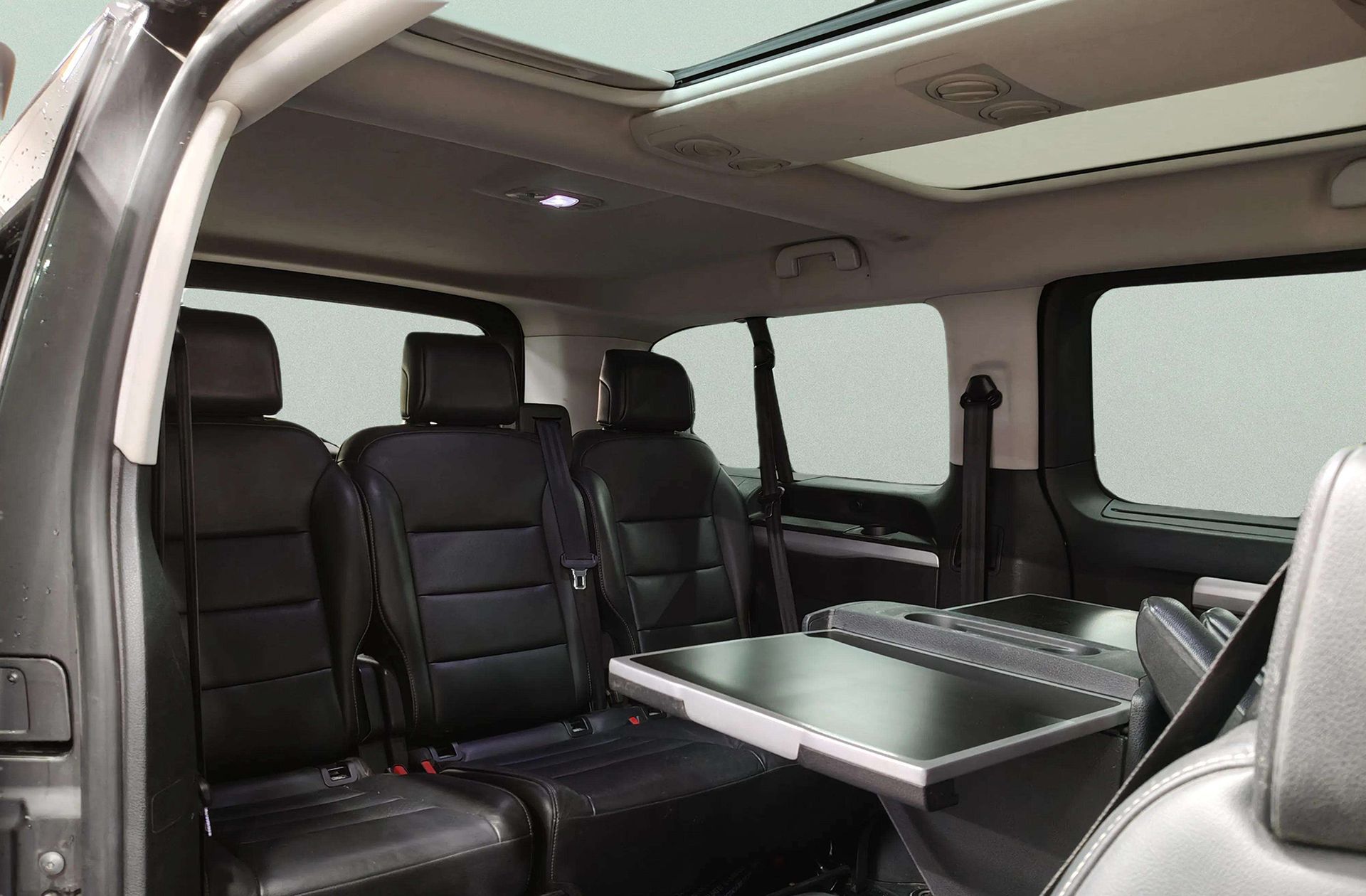 Peugeot Traveller Business VIP Long BlueHDi 7 plazas - foto 23