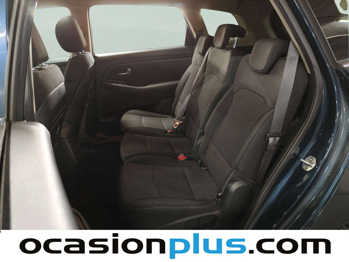 Foto asientos traseros KIA Carens KIA Carens 1.6 GDi Drive (135 CV)
