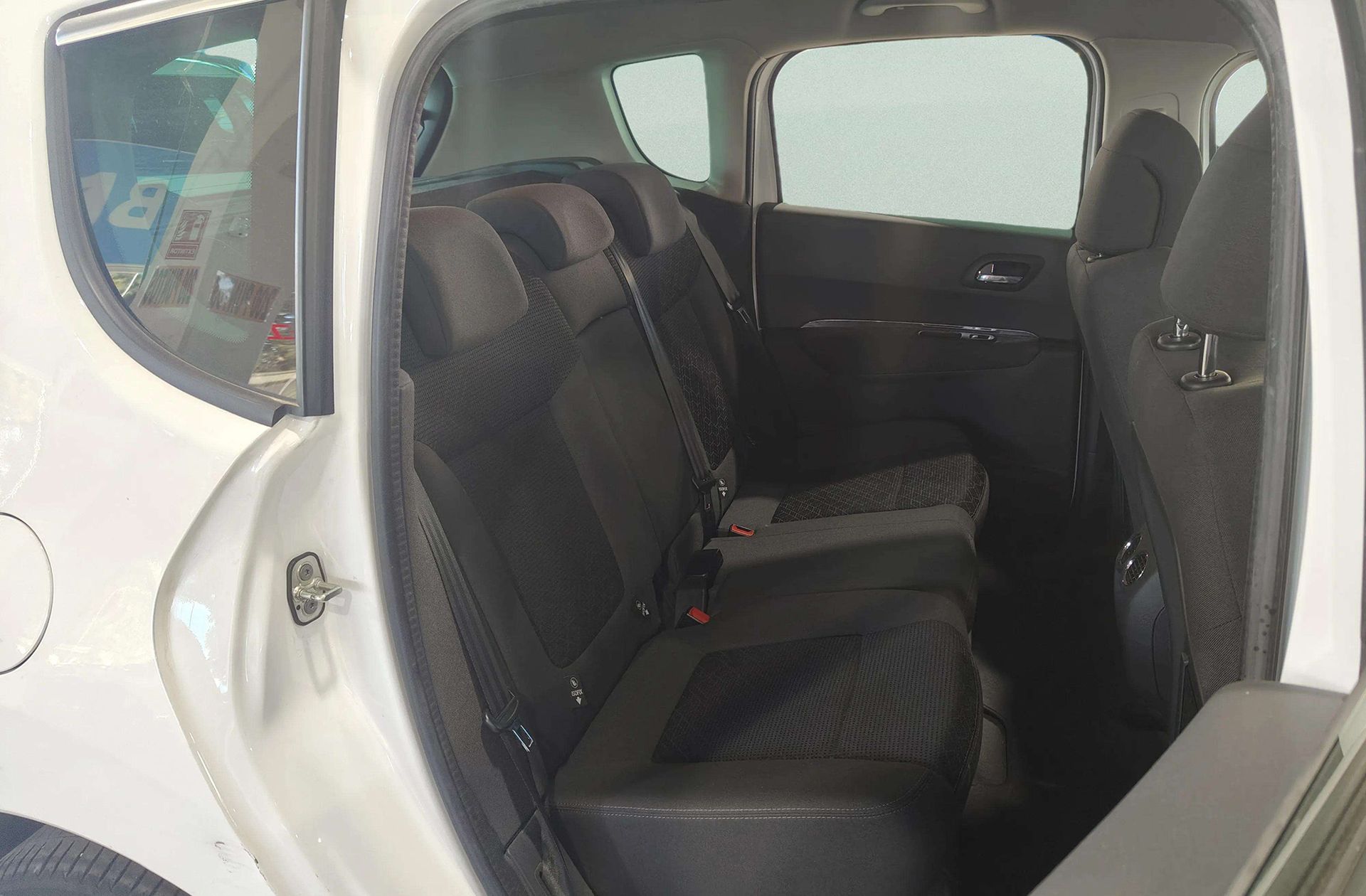 Peugeot 3008 1.2 PureTech Style - foto 15