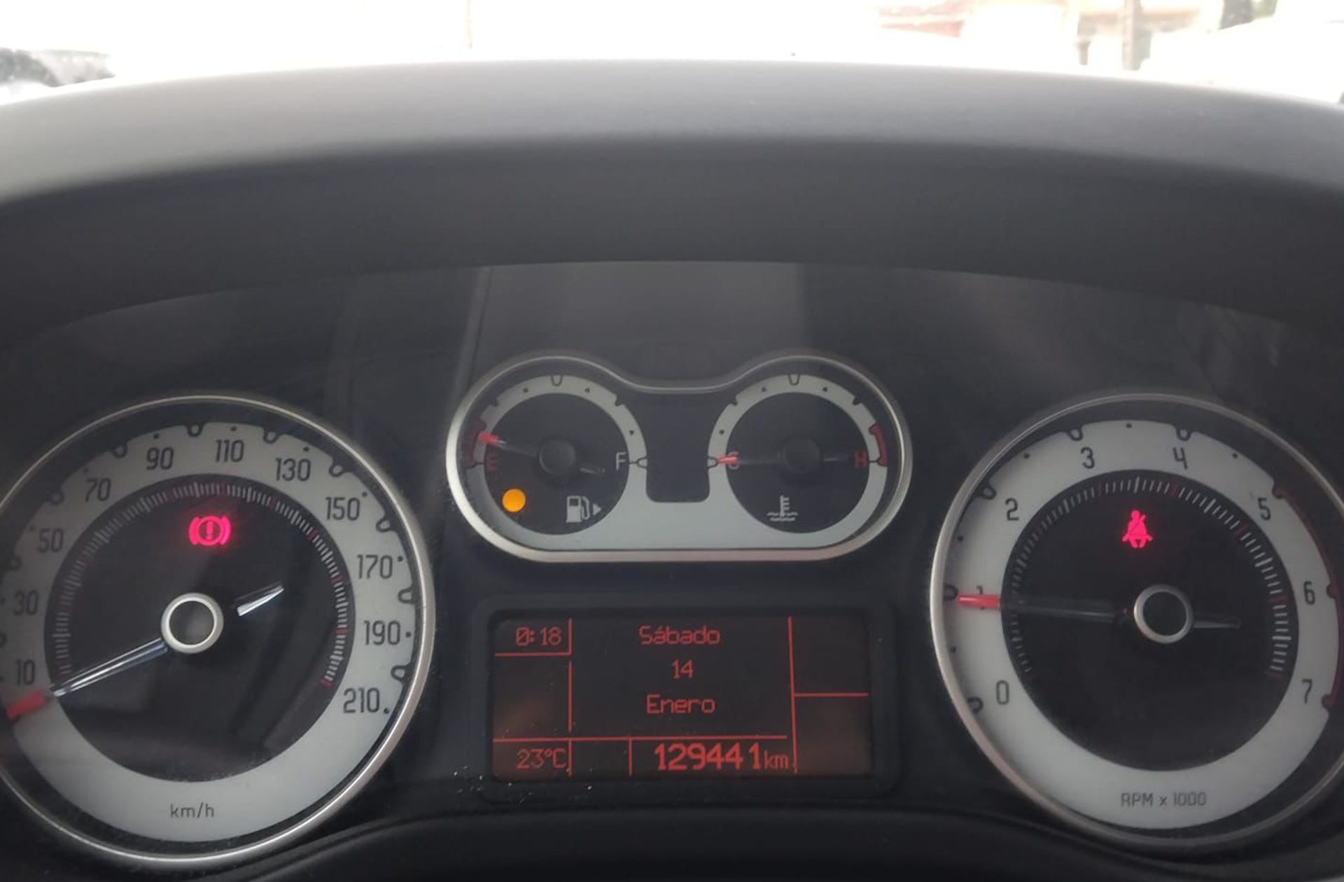 Fiat 500L 1.6 16v MultiJet II Living 7 plazas - foto 21