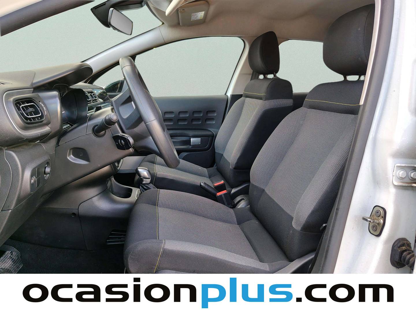 Foto asientos delanteros Citroën C3 Citroën C3 PureTech 110 S&S Shine EAT6 (110 CV)