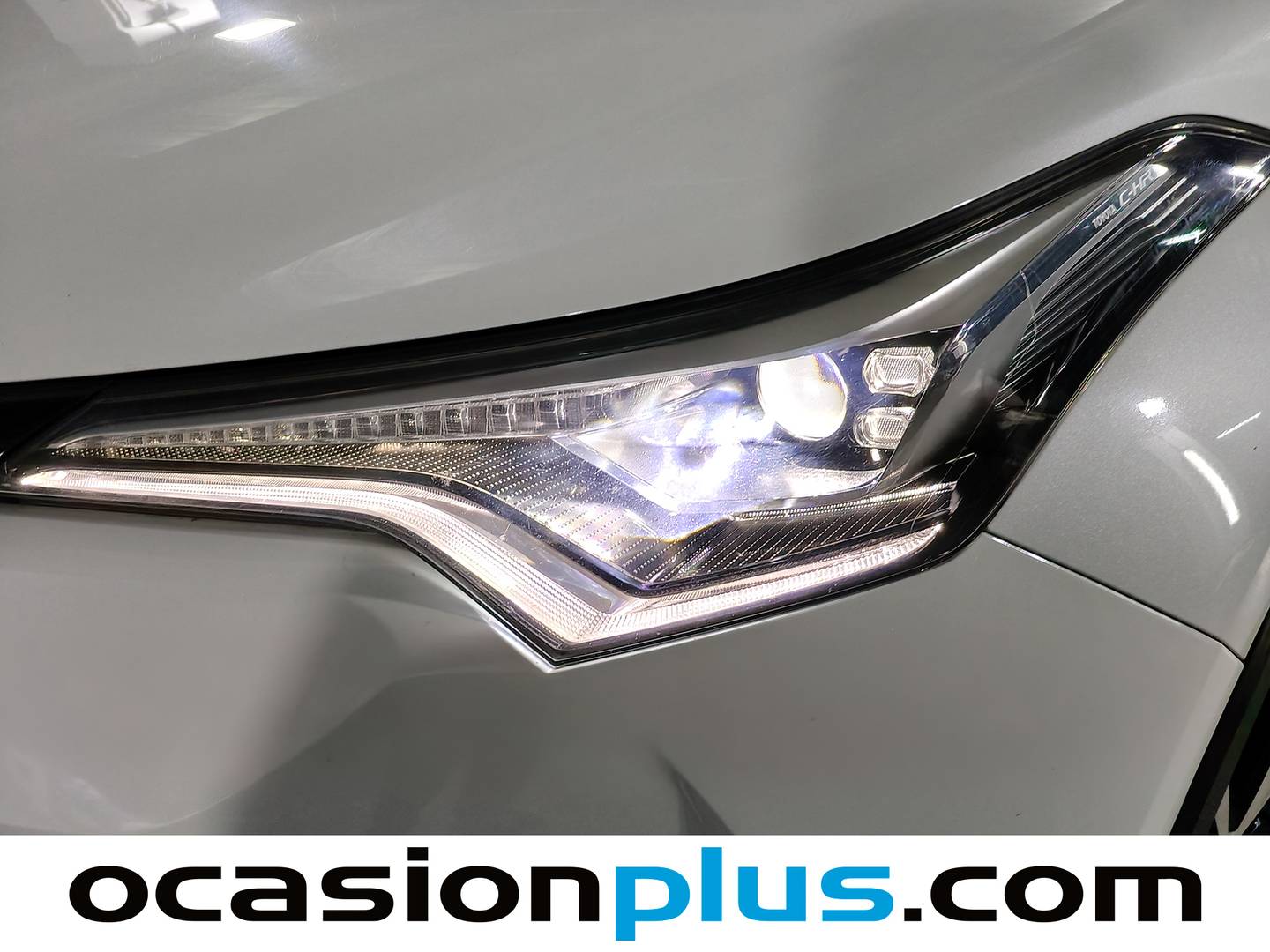 Toyota C-HR Toyota C-HR 1.8 125H Dynamic Plus (122 CV) automático