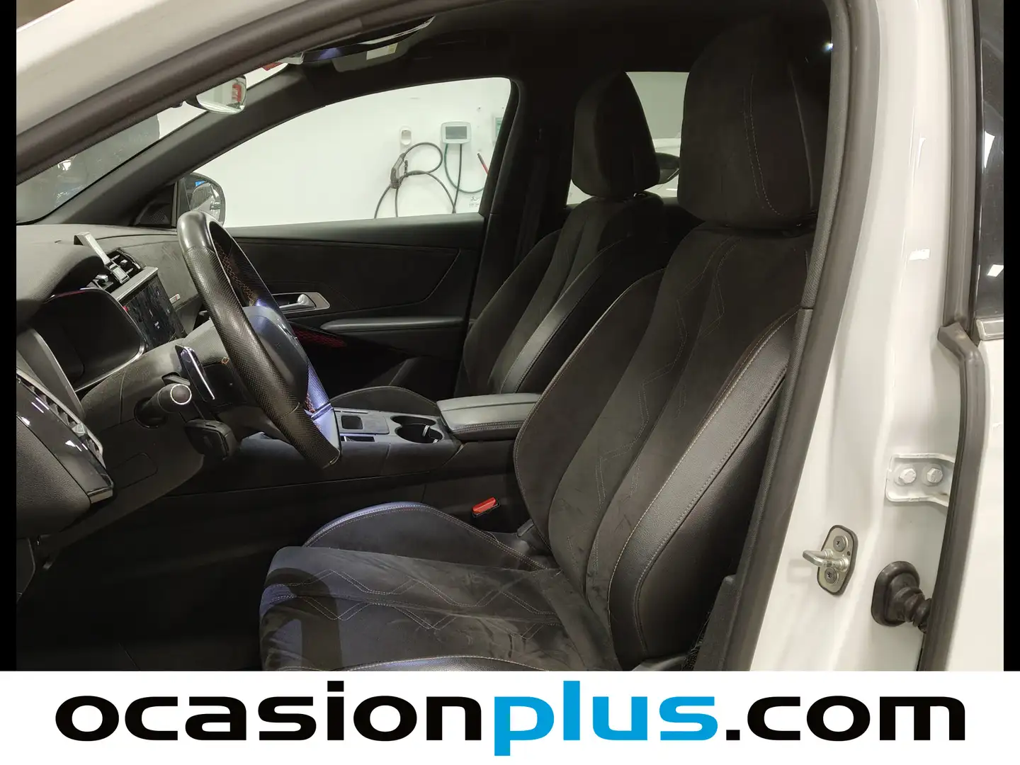 Foto DS DS 7 Crossback DS DS7 Crossback PureTech 225 Performance Line Auto (225 CV)