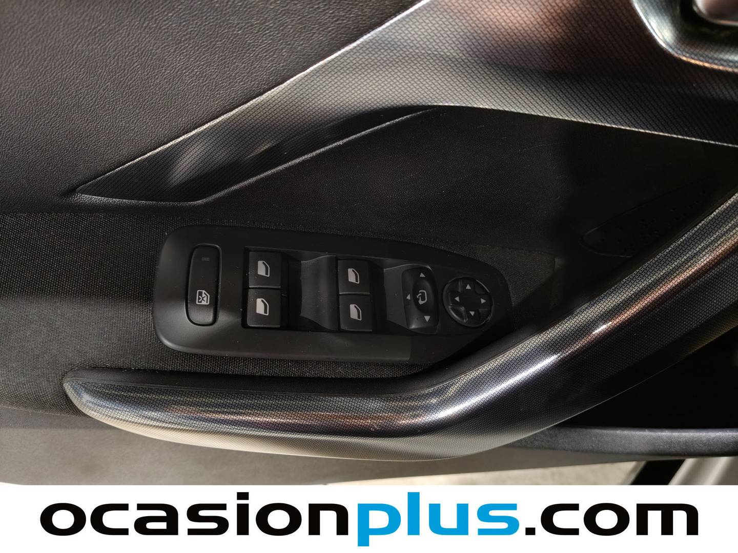 Foto Peugeot 2008 Peugeot 2008 PureTech 110 S&S Allure (110 CV)