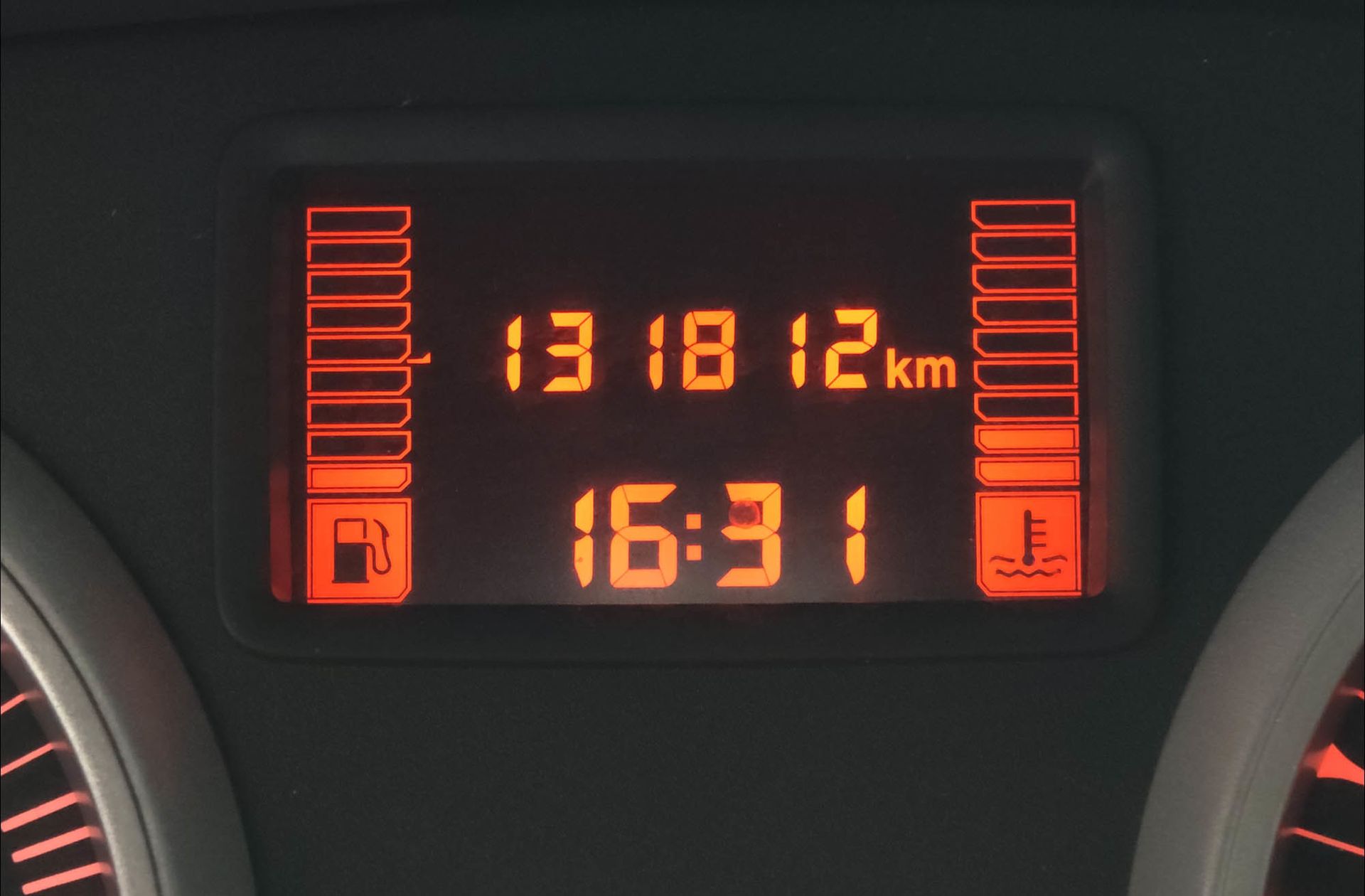 Dacia Duster Laureate dCi - foto 7