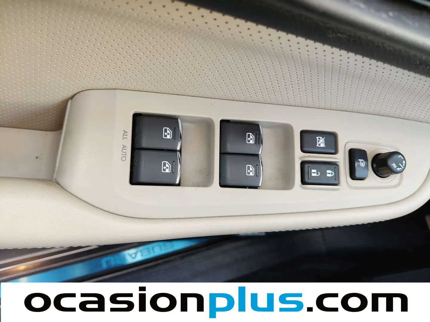 Foto Subaru Outback Subaru Outback 2.5 Executive Plus S CVT Lineartronic AWD (175 CV) Convertido a GLP