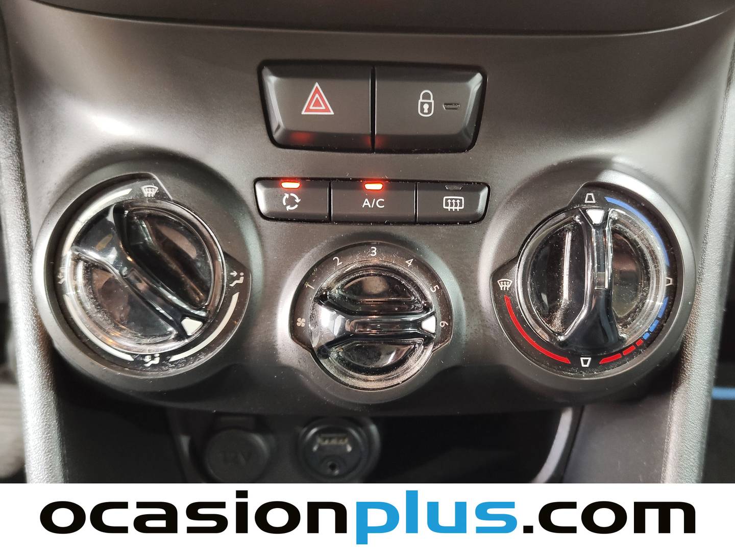 Accesorios del Peugeot 208 Peugeot 208 1.6 BlueHDi Access (75 CV)