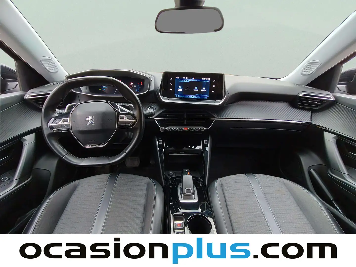 Foto Peugeot 2008 Peugeot 2008 PureTech 130 S&S Allure Pack EAT8 (130 CV)