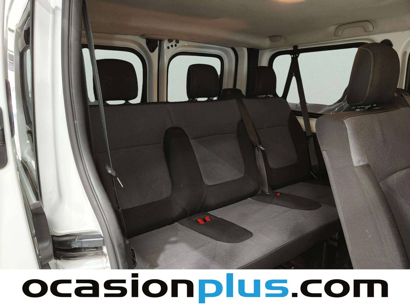 Foto asientos traseros Opel Vivaro Opel Vivaro Combi 1.6 CDTI S&S 29t L1 (120 CV) 9 Plazas