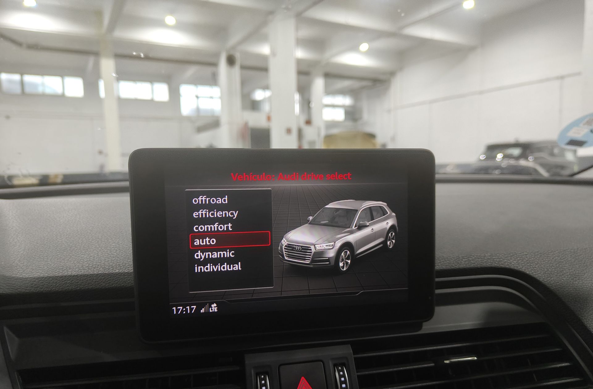 Audi Q5 S line 2.0 TDI quattro S tronic - foto 33