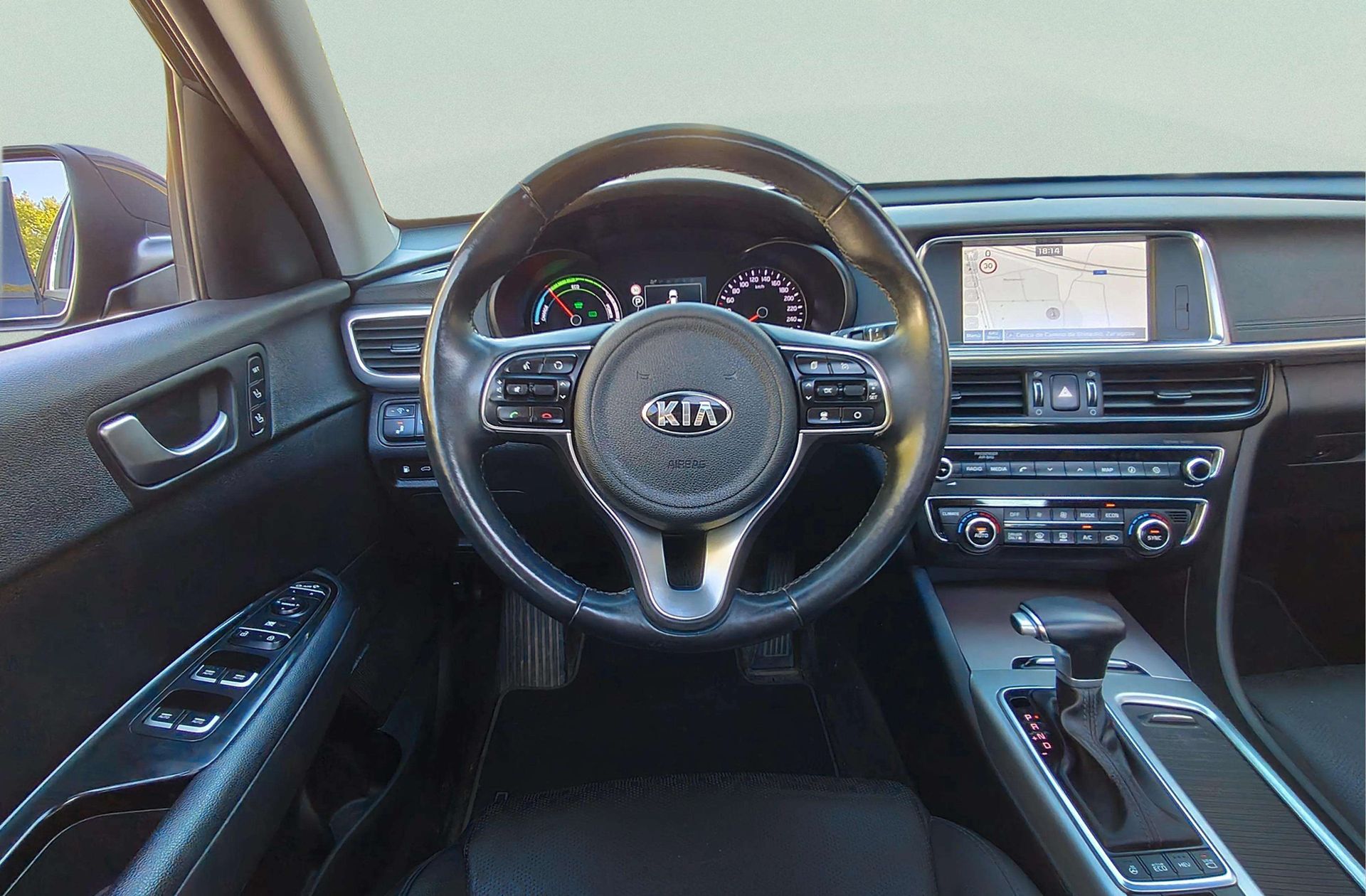 Kia Optima 2.0 GDi Híbrido Enchufable - foto 32