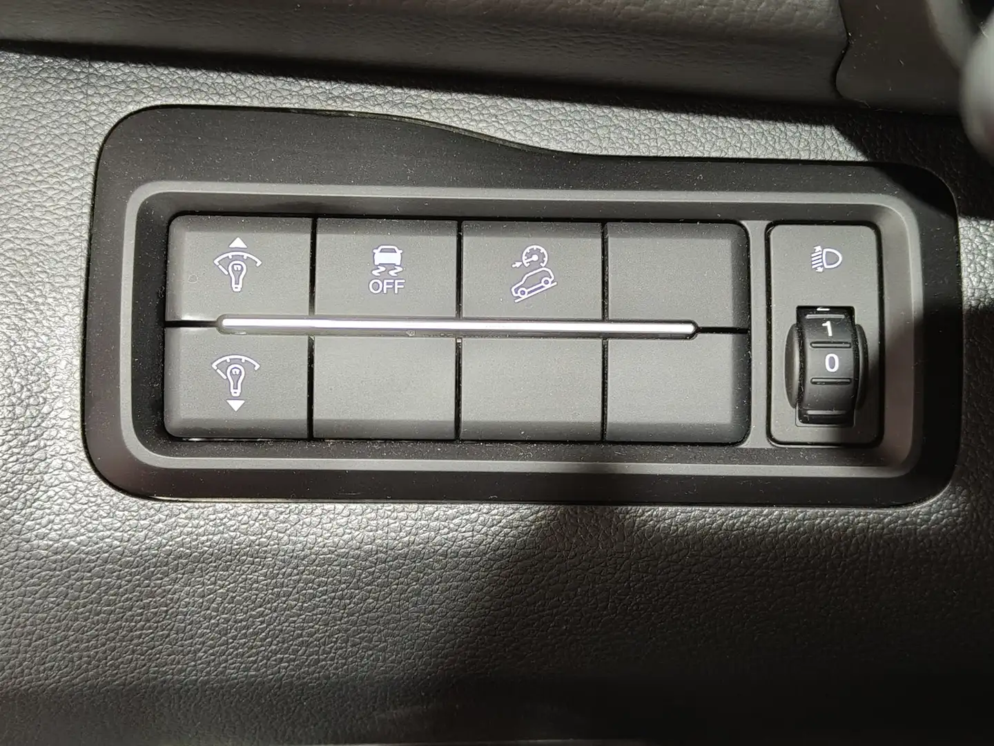 Foto KGM Tivoli KGM Tivoli G15T LP Urban Plus (135 CV)