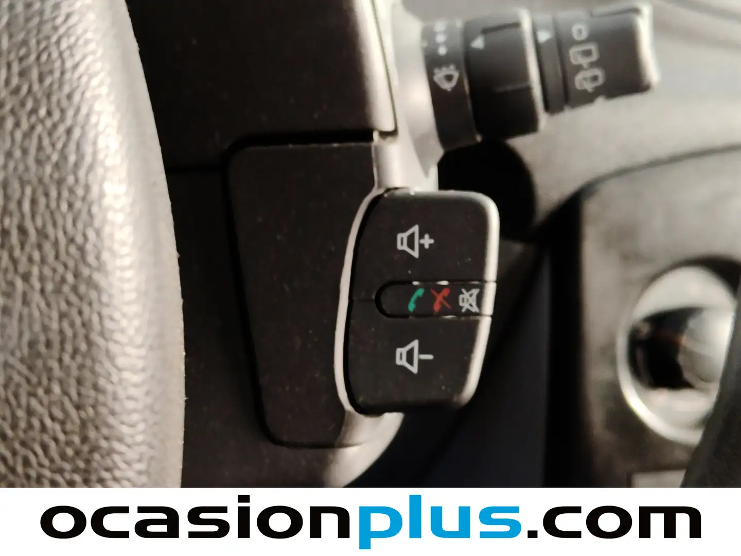 Foto Renault Clio Renault Clio 1.2 16v Pack Authentique (75 CV)