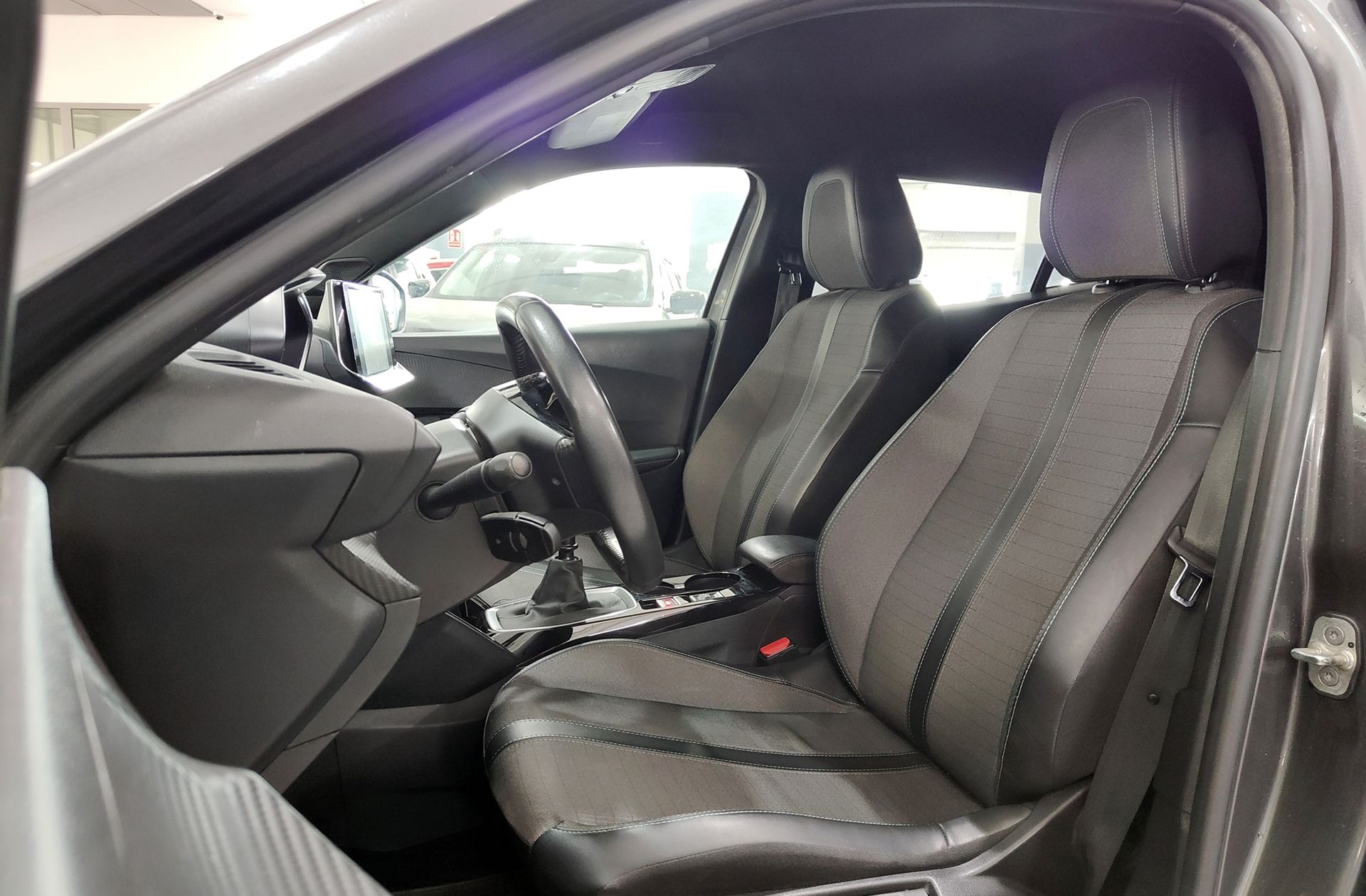Peugeot 2008 PureTech 100 Allure - foto 10