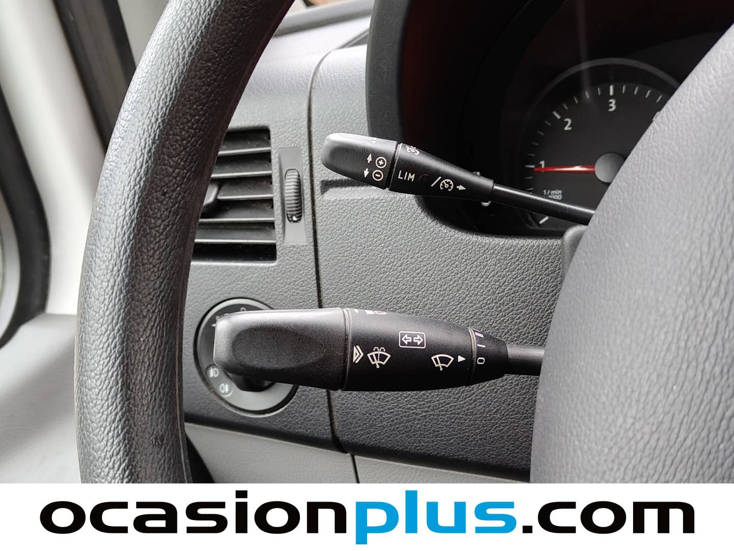 Foto Volkswagen Crafter Volkswagen Crafter Furgon Batalla Media TN 2.0 TDI BMT (136 CV) 3.500 3 Plazas