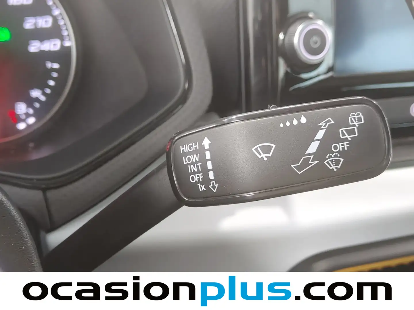 Foto Seat Arona SEAT Arona 1.0 TSI Style XL DSG (110 CV)