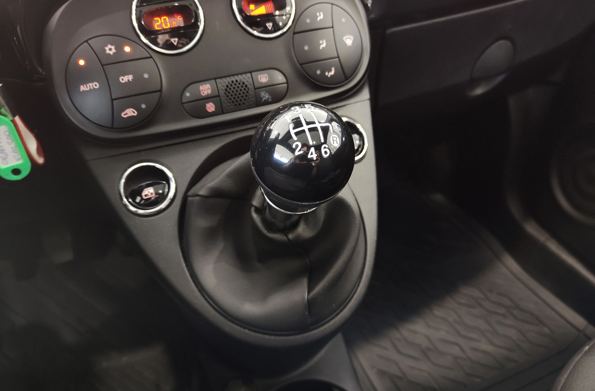 Fiat 500 1.0 Hybrid Club - foto 5
