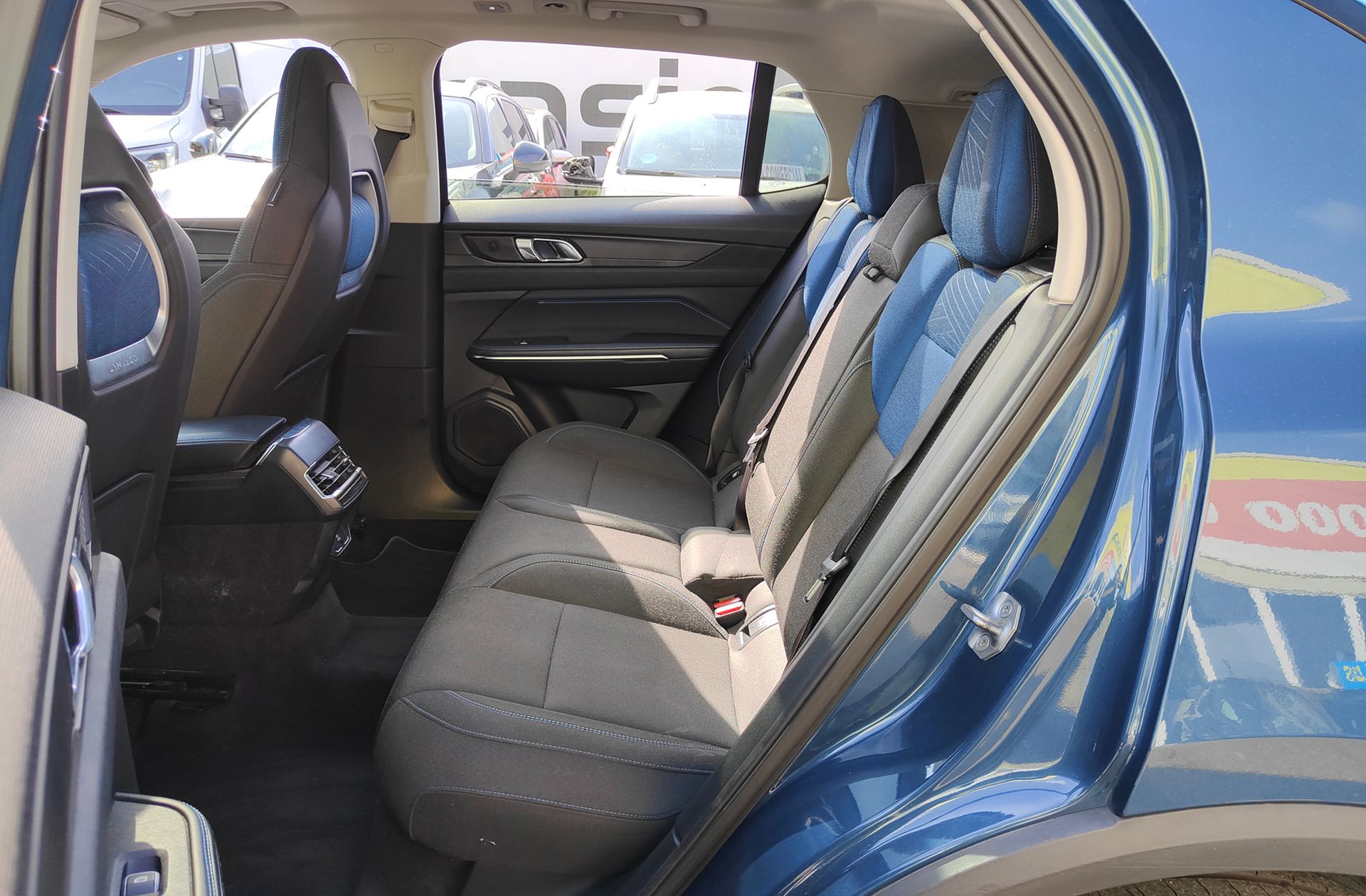 Lynk & Co 01 1.5 PHEV - foto 13