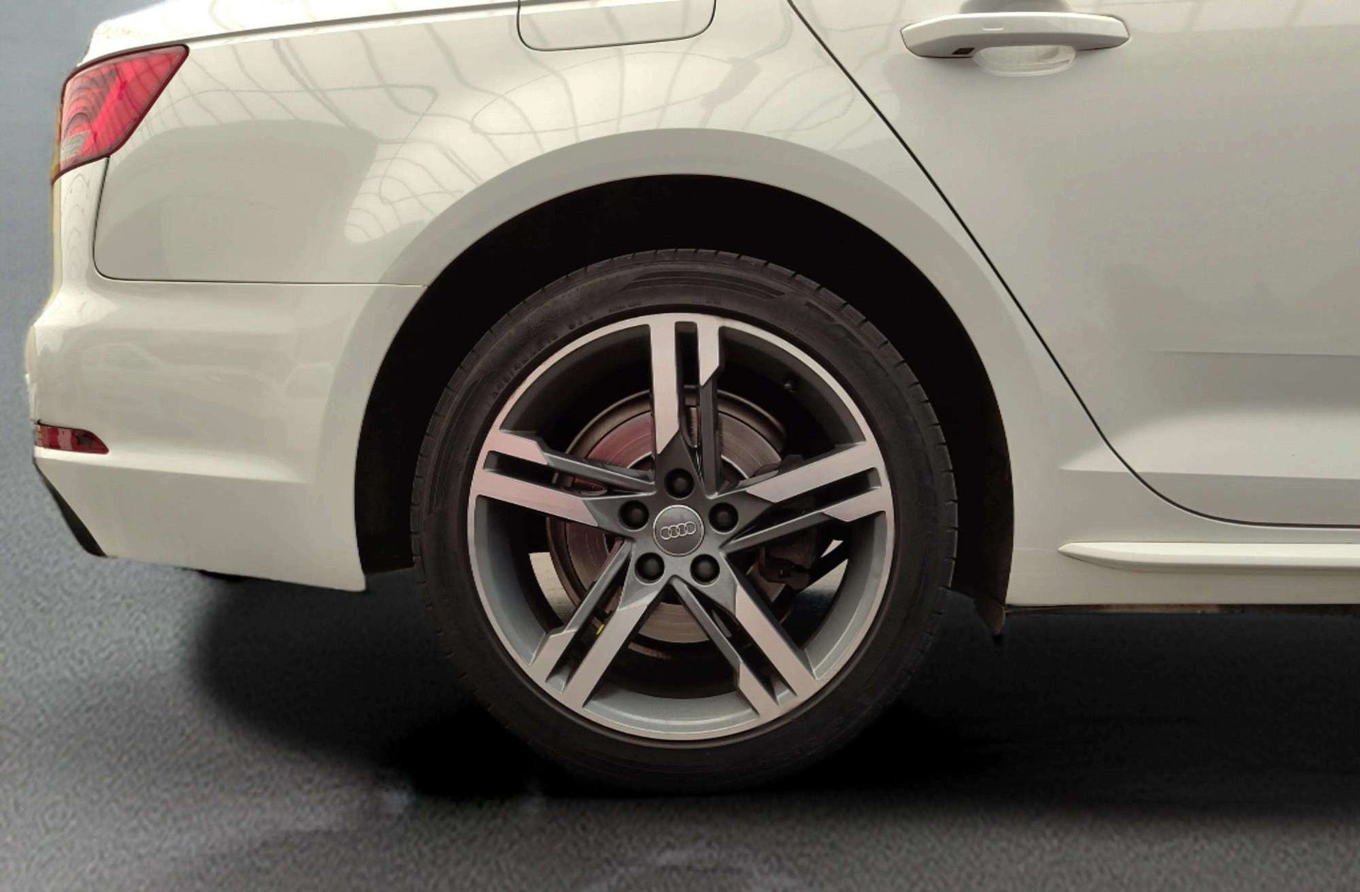 Audi A4 S line edition 2.0 TDI - foto 47
