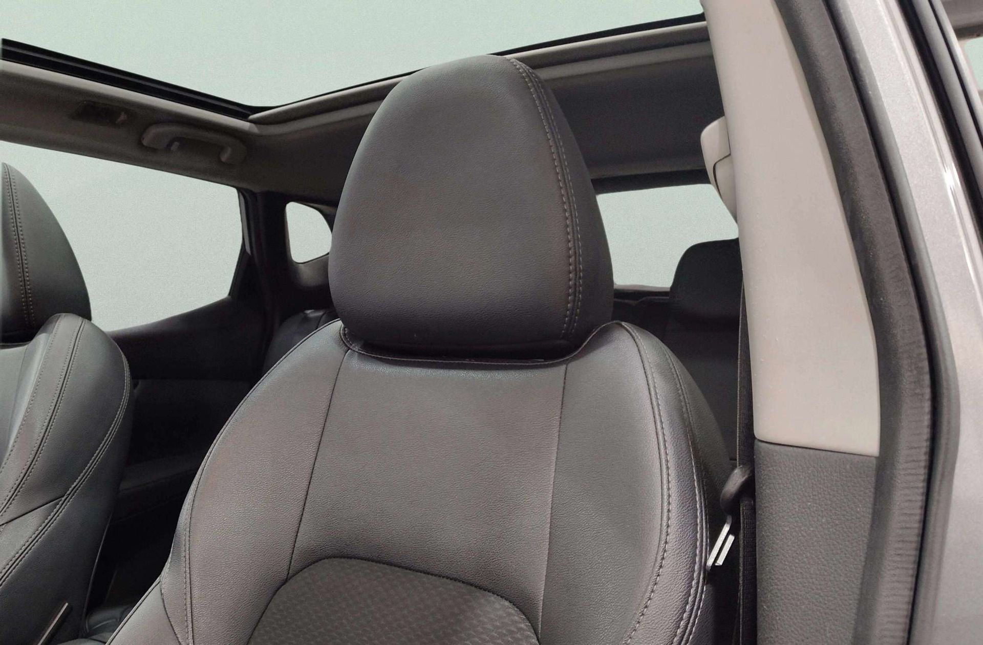 Nissan Qashqai DIG-T 160 Tekna+ - foto 7