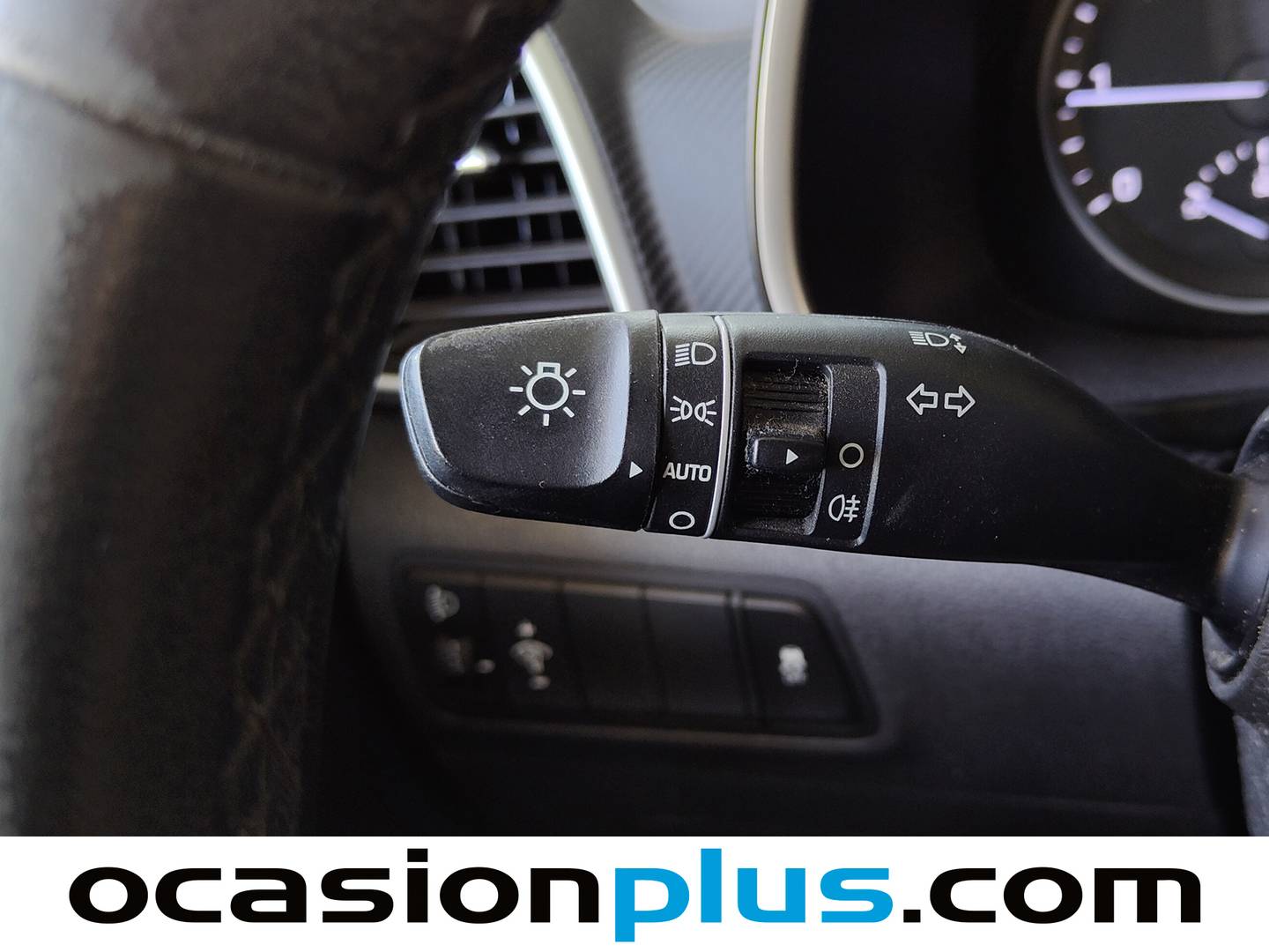 Equipamiento del Hyundai Tucson Hyundai Tucson 1.6 CRDI Essence 4x2 (116 CV)