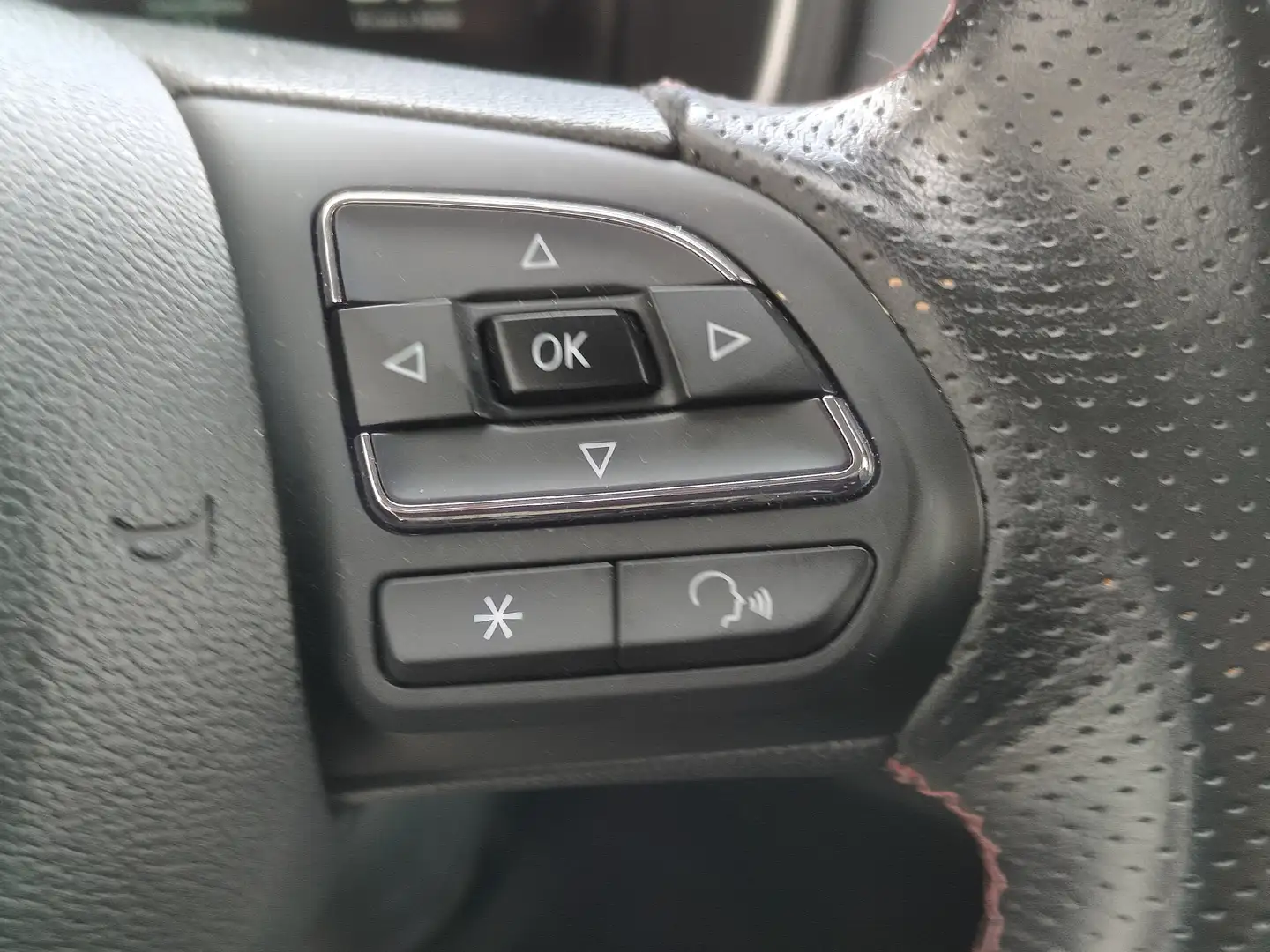 Foto MG HS MG HS 1.5 Turbo GDI Comfort DCT (162 CV)