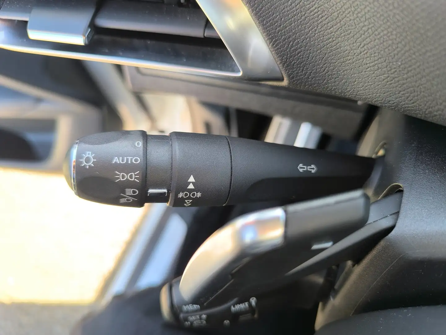 Foto Peugeot 3008 Peugeot 3008 PureTech 180 GT Line EAT8 (180 CV)