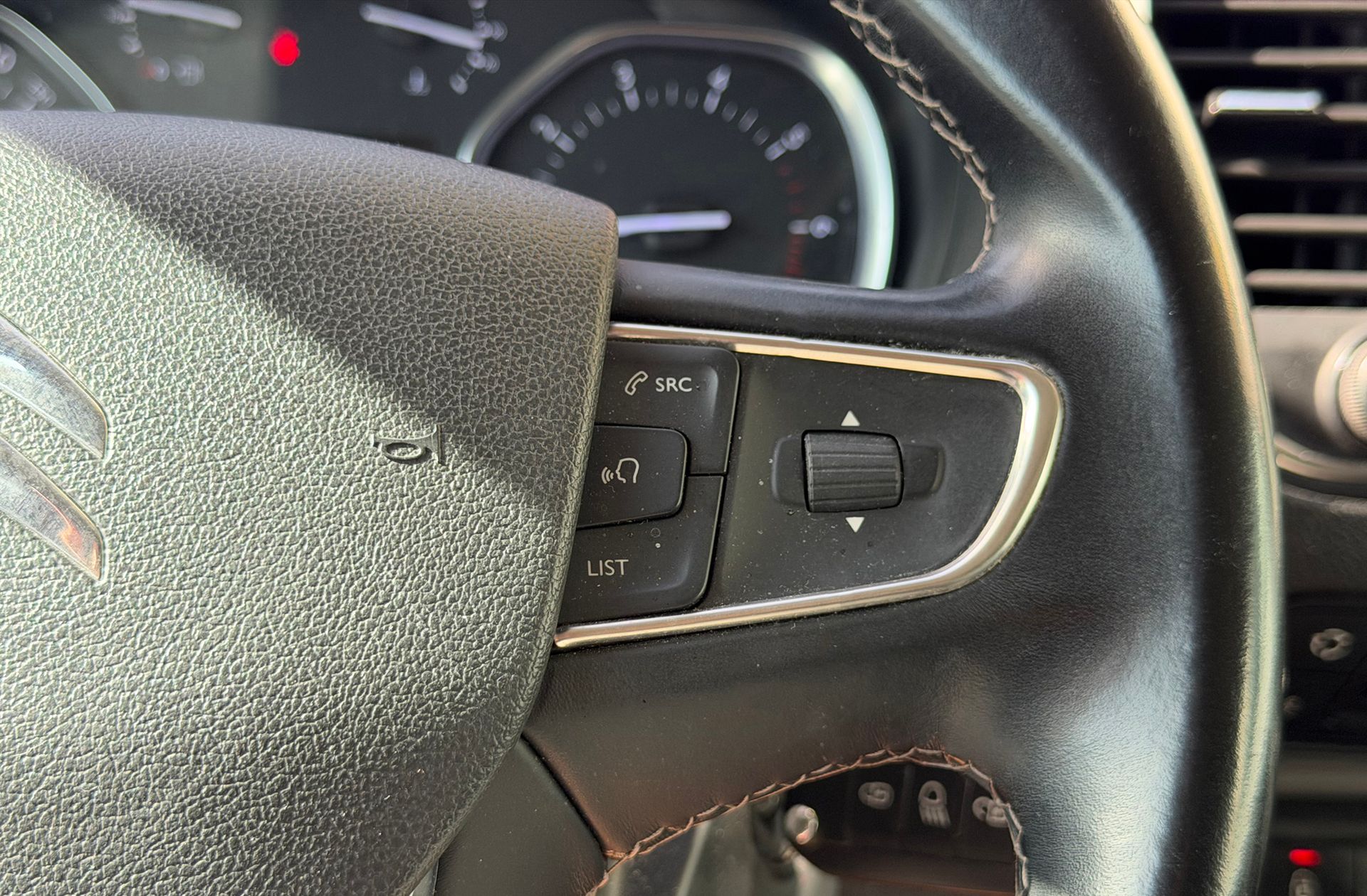 Citroën SpaceTourer BlueHDi 150 Feel Talla M 8 plazas - foto 26