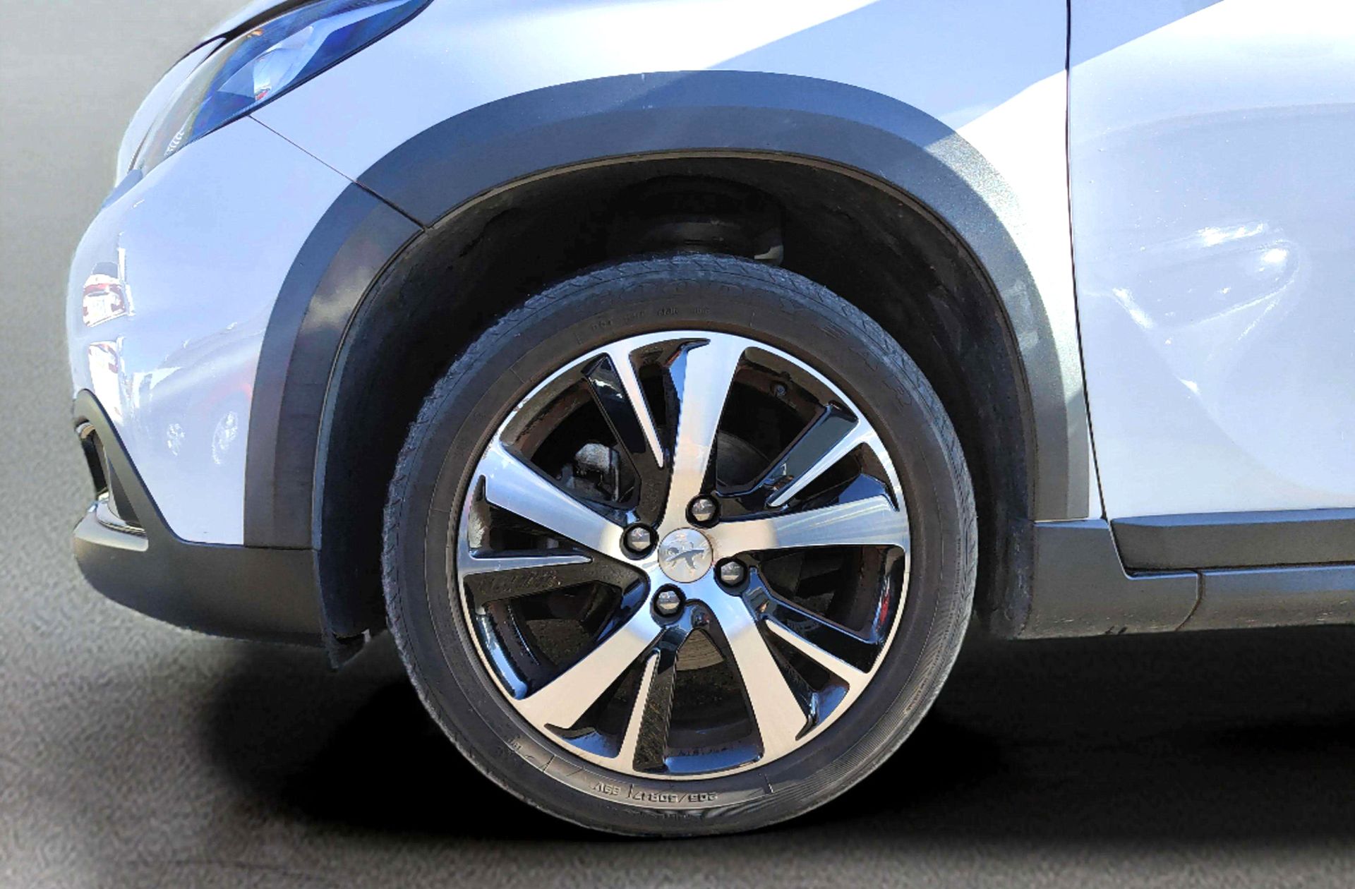 Peugeot 2008 BlueHDi 120 GT Line EAT6 - foto 33