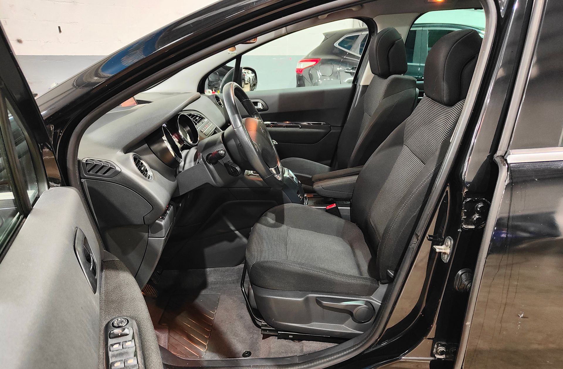 Peugeot 5008 1.6 THP Sport Pack - foto 11