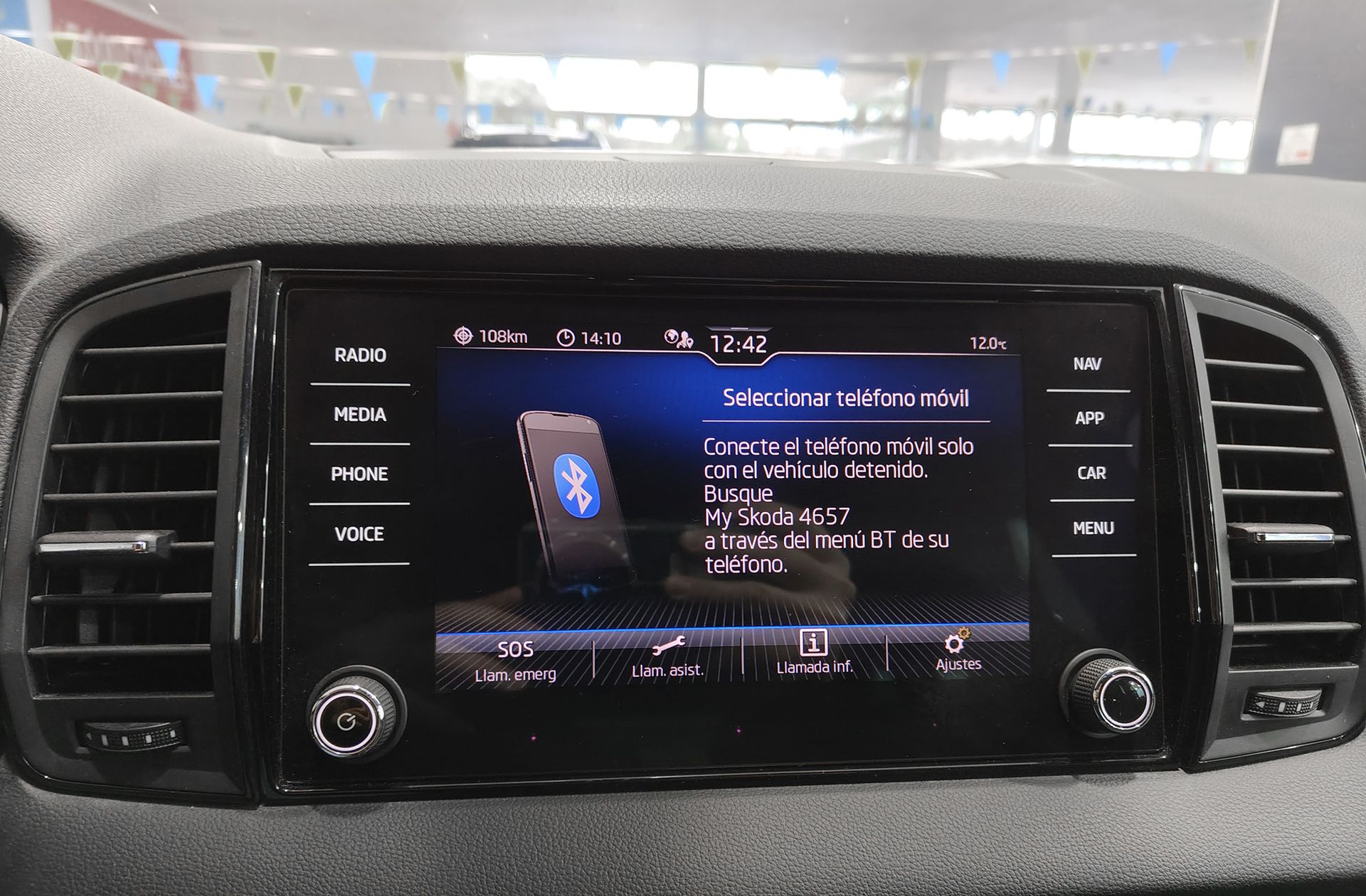 Škoda Karoq 1.5 TSI ACT Sportline DSG - foto 33