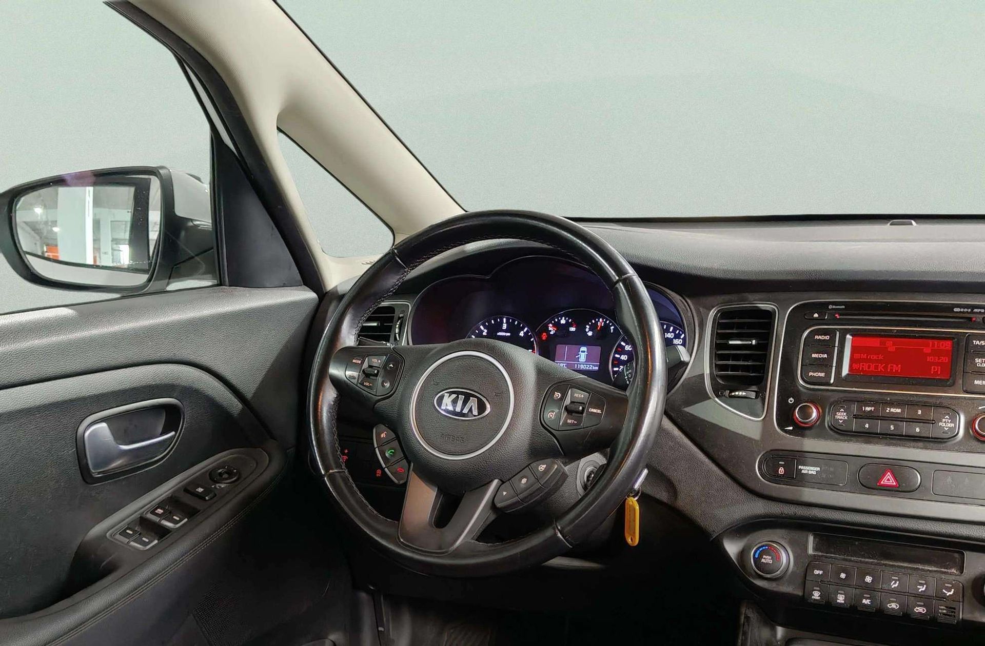 Kia Carens 1.7 CRDi VGT Concept Eco-Dynam - foto 23
