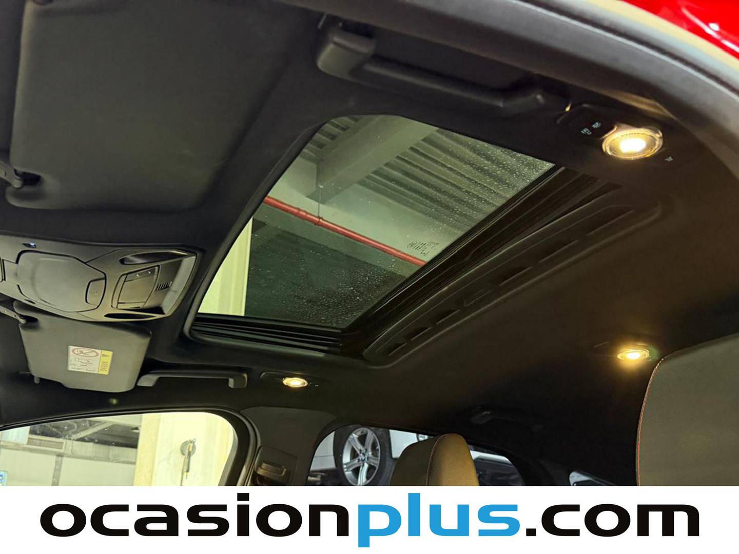 Extras y acabados del Ford Focus Ford Focus 1.5 TDCI ST-Line (120 CV)