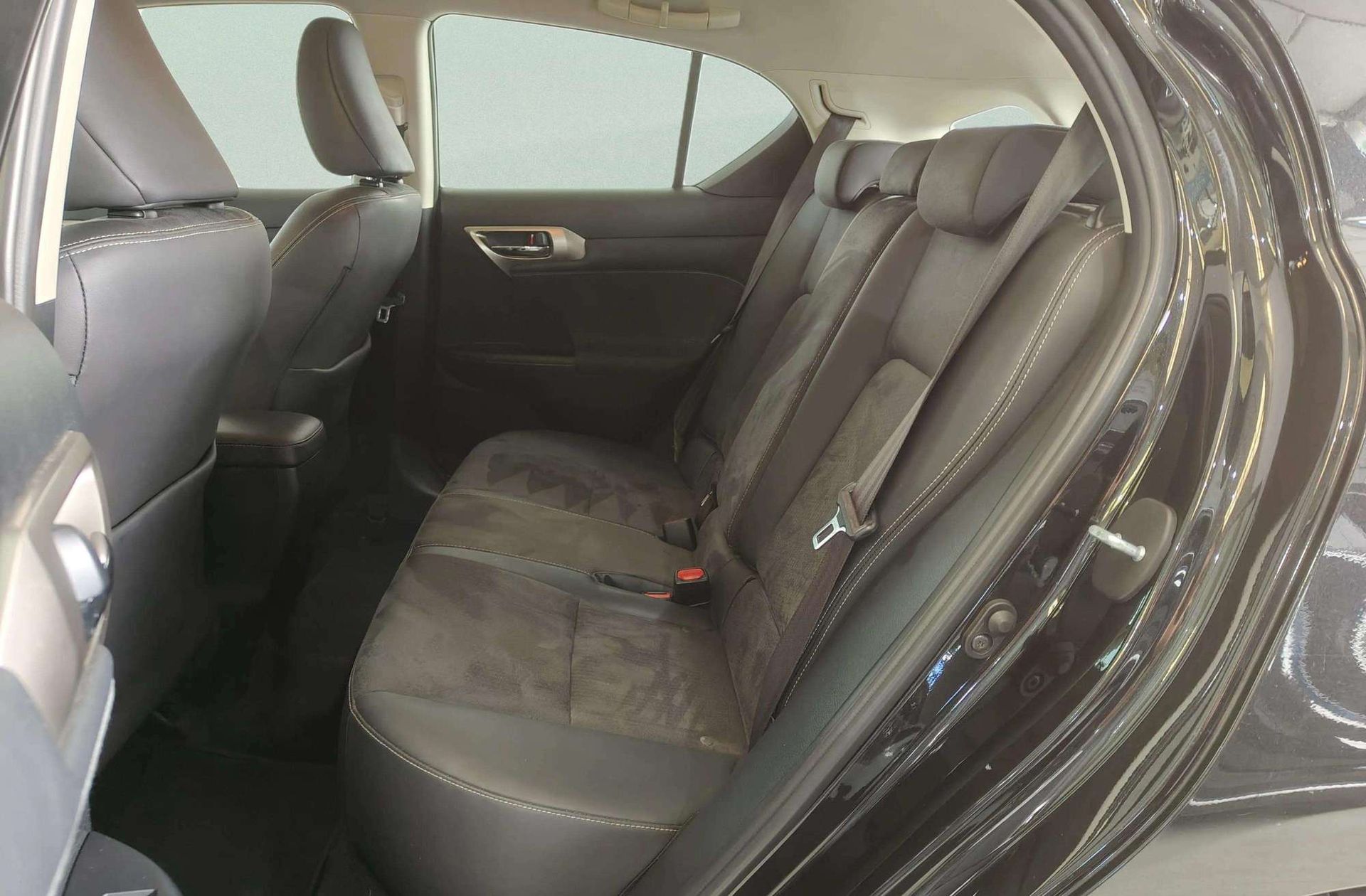 Lexus CT 200h Executive - foto 11