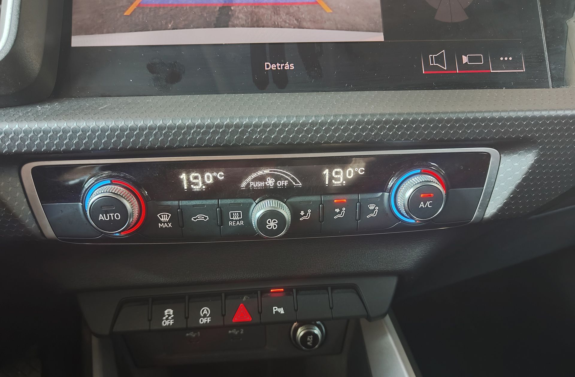 Audi A1 Sportback Adrenalin edition 25 TFSI - foto 31