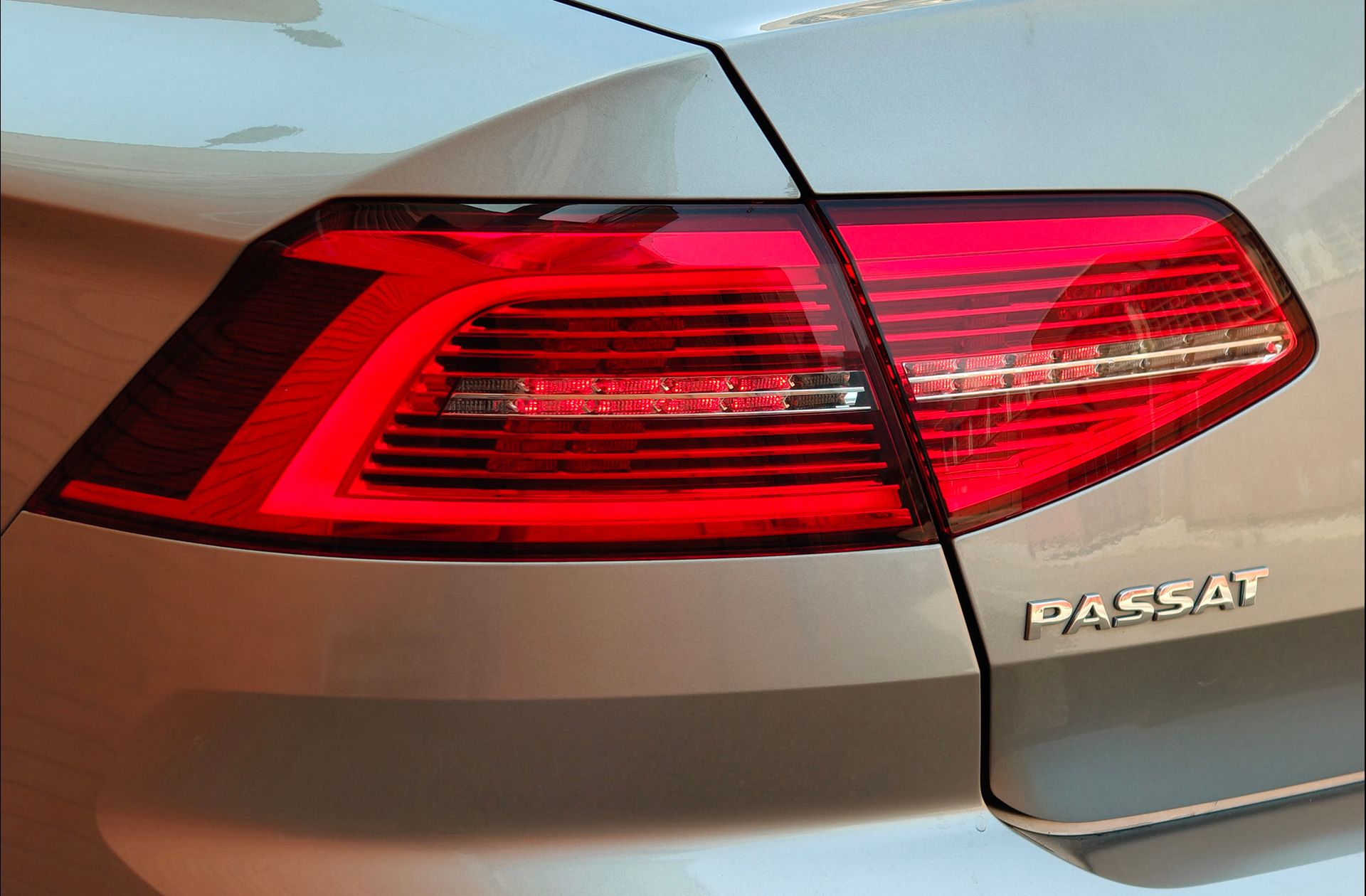 Volkswagen Passat Sport 2.0 TDI BMT - foto 18