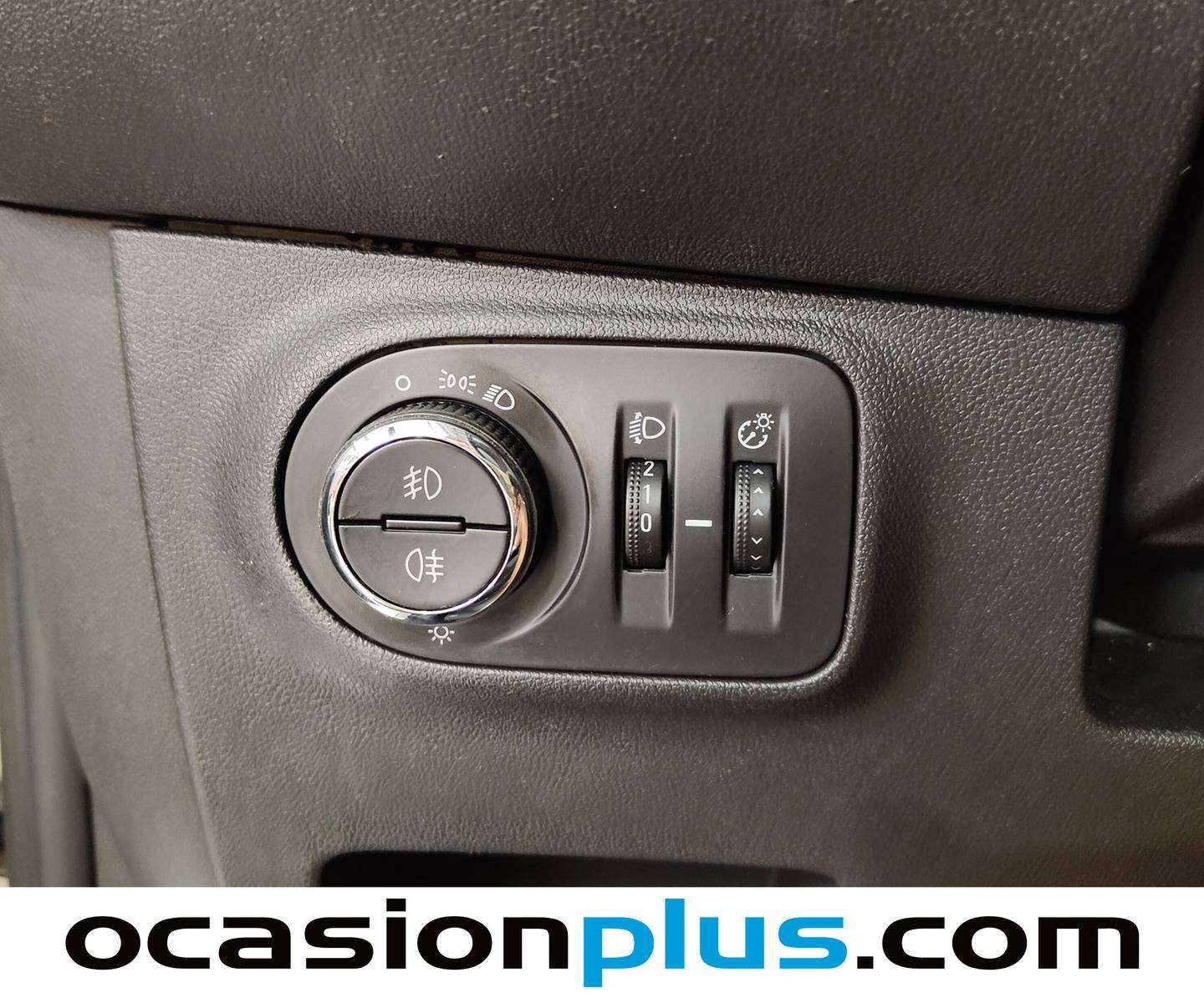 Extras y acabados del Opel Corsa Opel Corsa 1.4 Selective (90 CV)