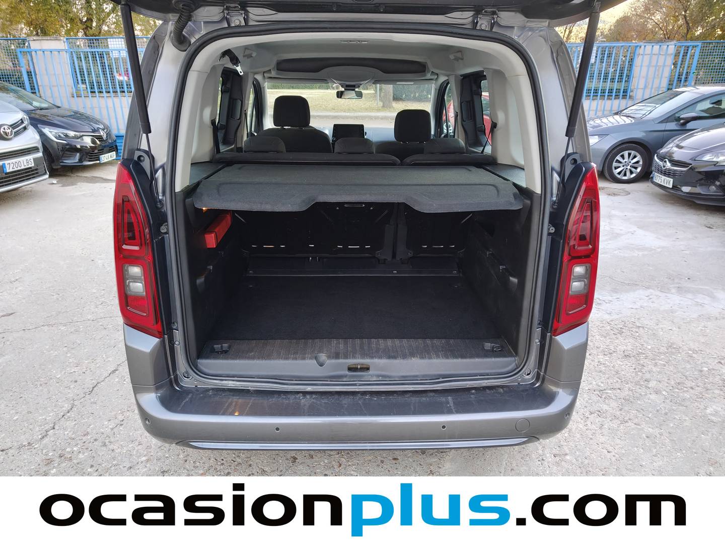 Foto Opel Combo Life Opel Combo Life 1.5 TD S&S Edition Plus L (102 CV)