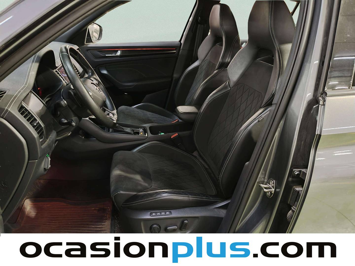 Foto asientos delanteros Skoda Kodiaq Skoda Kodiaq 2.0 TDI Sportline 4x2 DSG (150 CV) 7 plazas