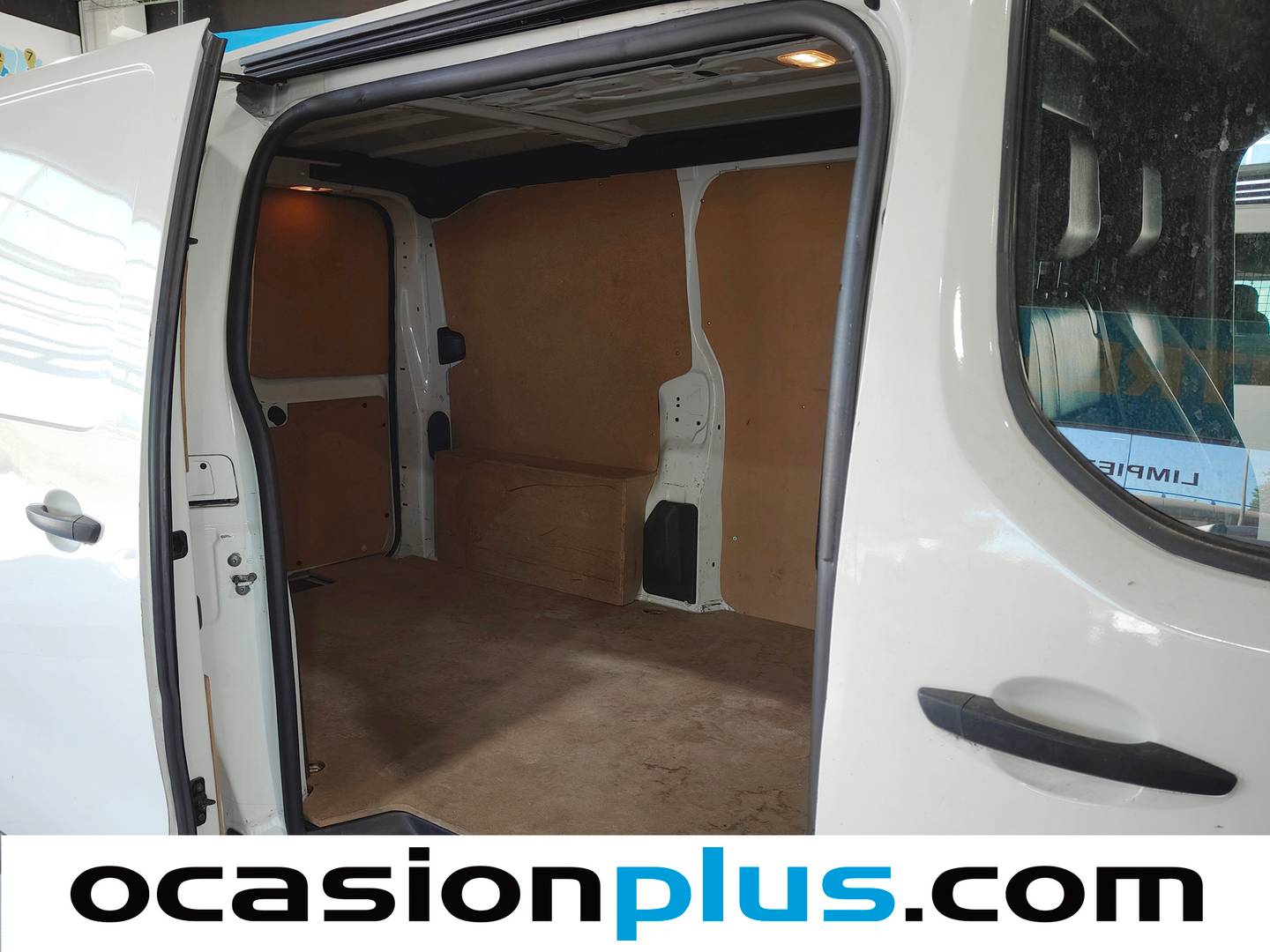 Foto asientos delanteros Peugeot Expert Peugeot Expert BlueHDi 120 S&S Pro Standard (120 CV)