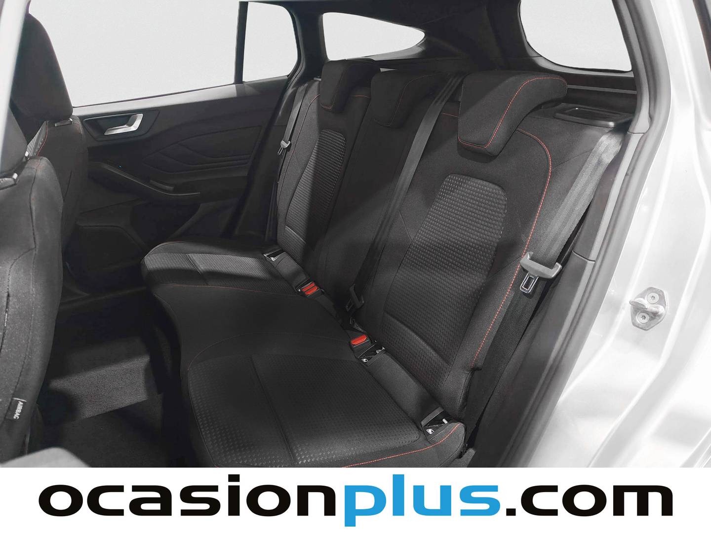 Foto asientos traseros Ford Focus Ford Focus 1.0 Ecoboost MHEV ST-Line Auto (155 CV)