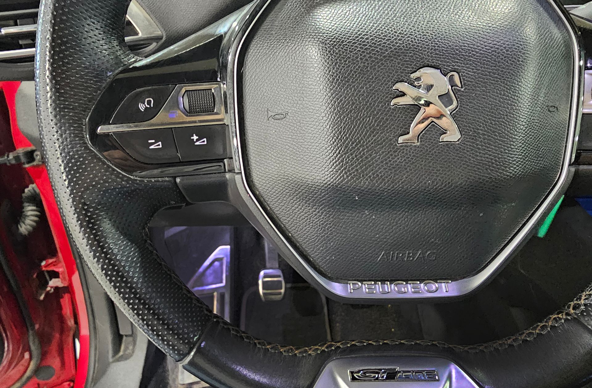Peugeot 3008 PureTech 130 GT Line - foto 31